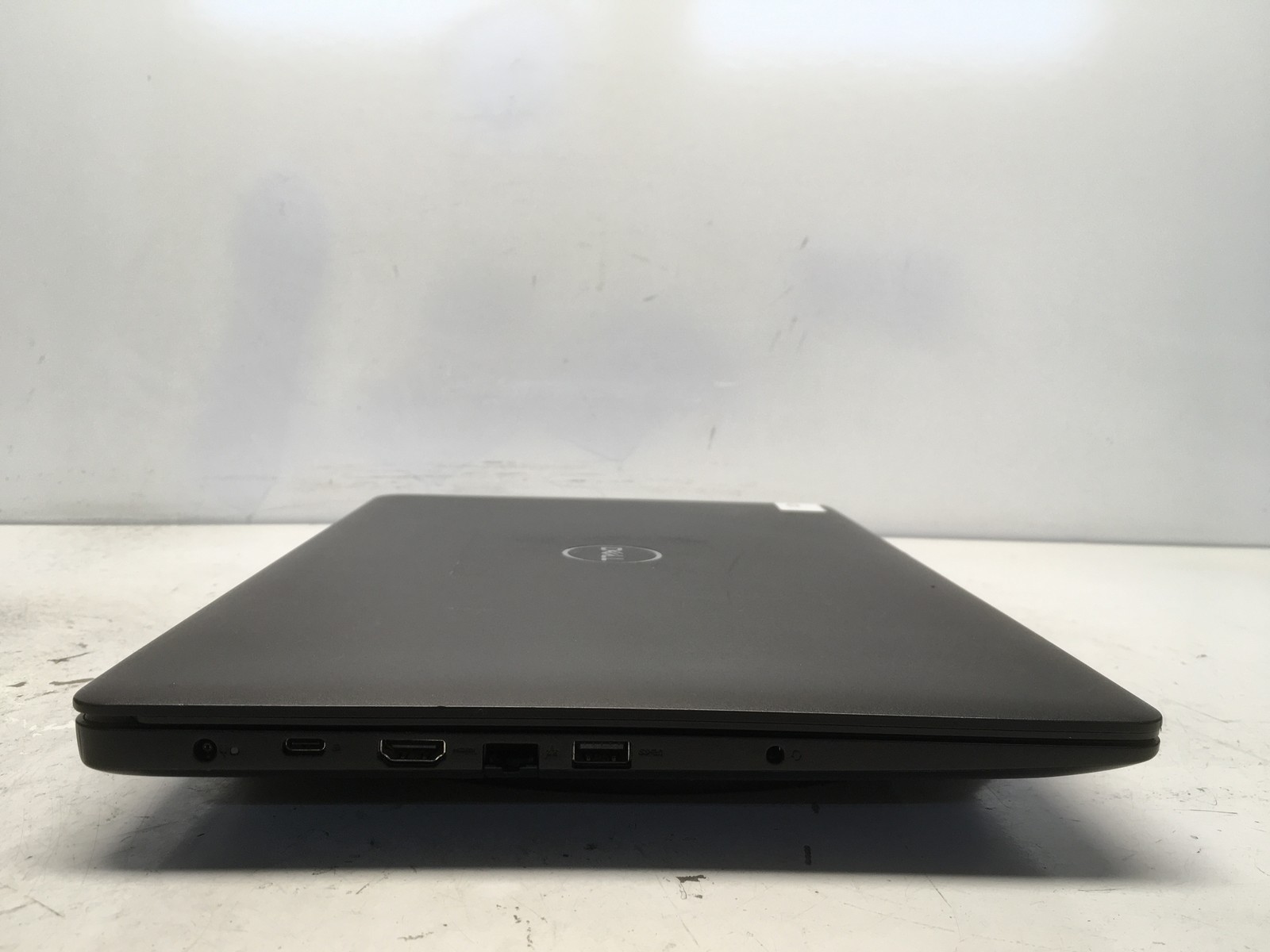 Dell Latitude 3590 Intel i3-7020U 2.3GHz 8 GB NO HDD No Batt
