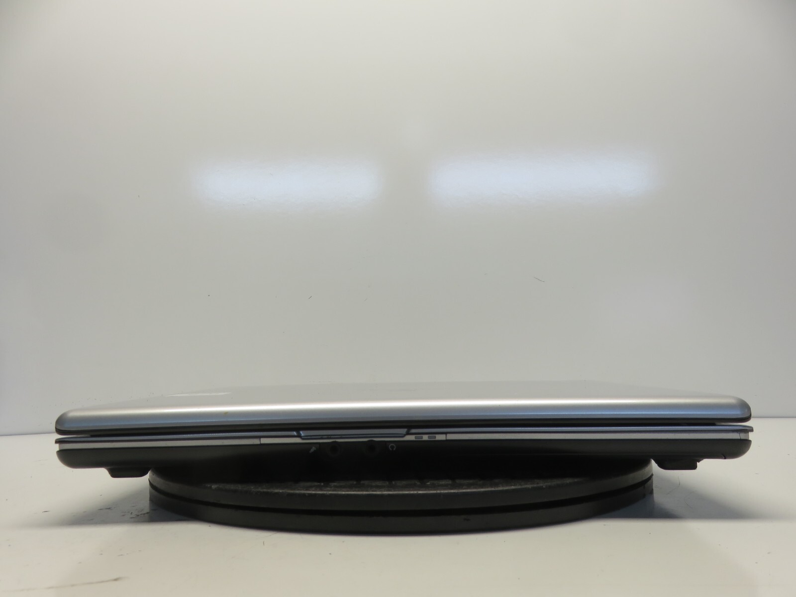 Gateway W350A AMD Turion 64 X2 Mobile TL-60 2000MHz 1.5 GB NO HDD No Batt