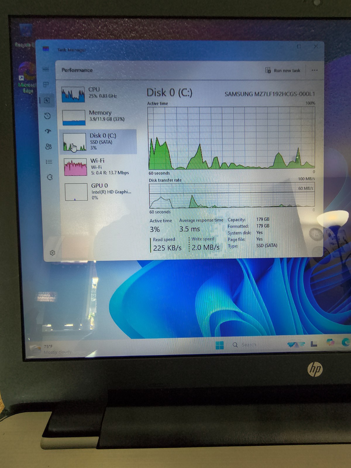HP 17-x061nr Notebook Core i3-6100U@2.3 GHz 12GB 192GB SSD Win11Hm
