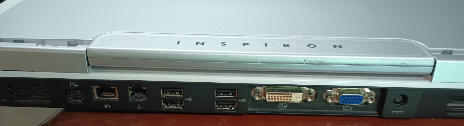Dell Inspiron E1705 17″ Laptop Core 2 Duo 2.0GHz 1GB RAM 120GB XP ATI X1400