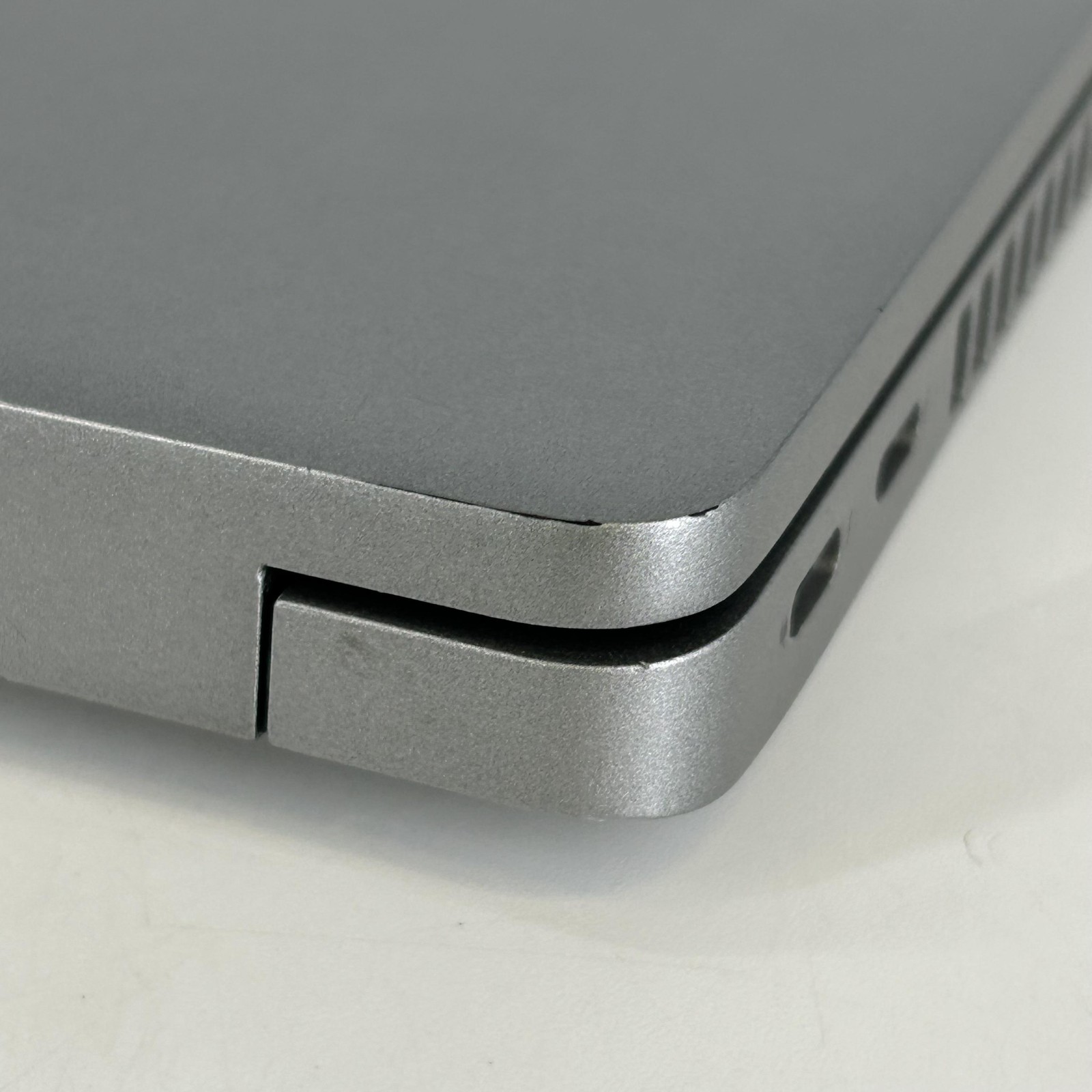Dell Latitude 5430 14 FHD 1.6 GHz i5-1245U 16GB 512GB SSD Very Good
