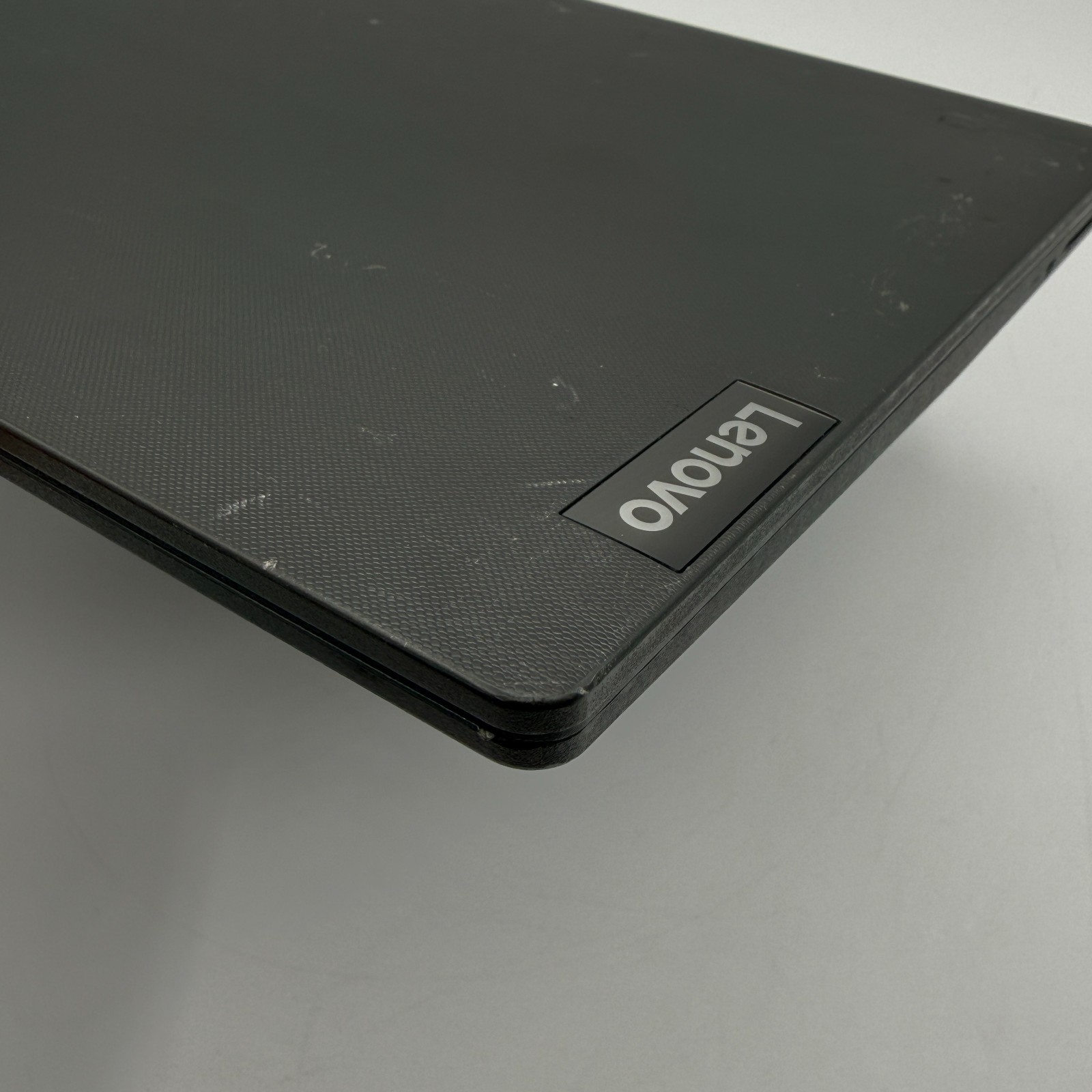 Lenovo V14-IIL 14″ i5-1035G1 8GB RAM 256GB SSD Win 11 Pro Laptop Battery 94%
