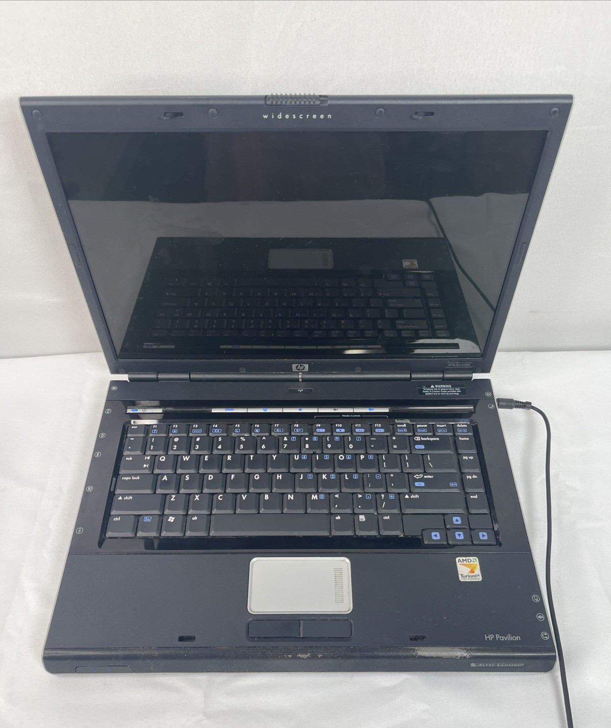 Hp Pavilion Dv5000 Laptop Altec Lansing 15″ 1.66 GHz & Power Supply Bundle