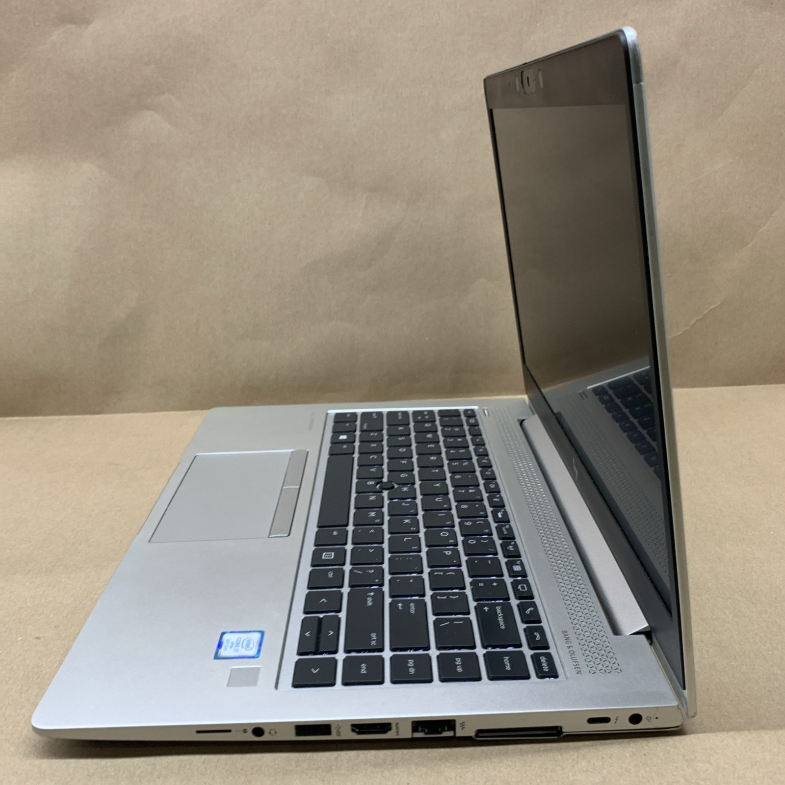 HP Elitebook 840 G6, Intel Core i7-8665U @ 1.9GHz, 4GB RAM, No SSD , No OS
