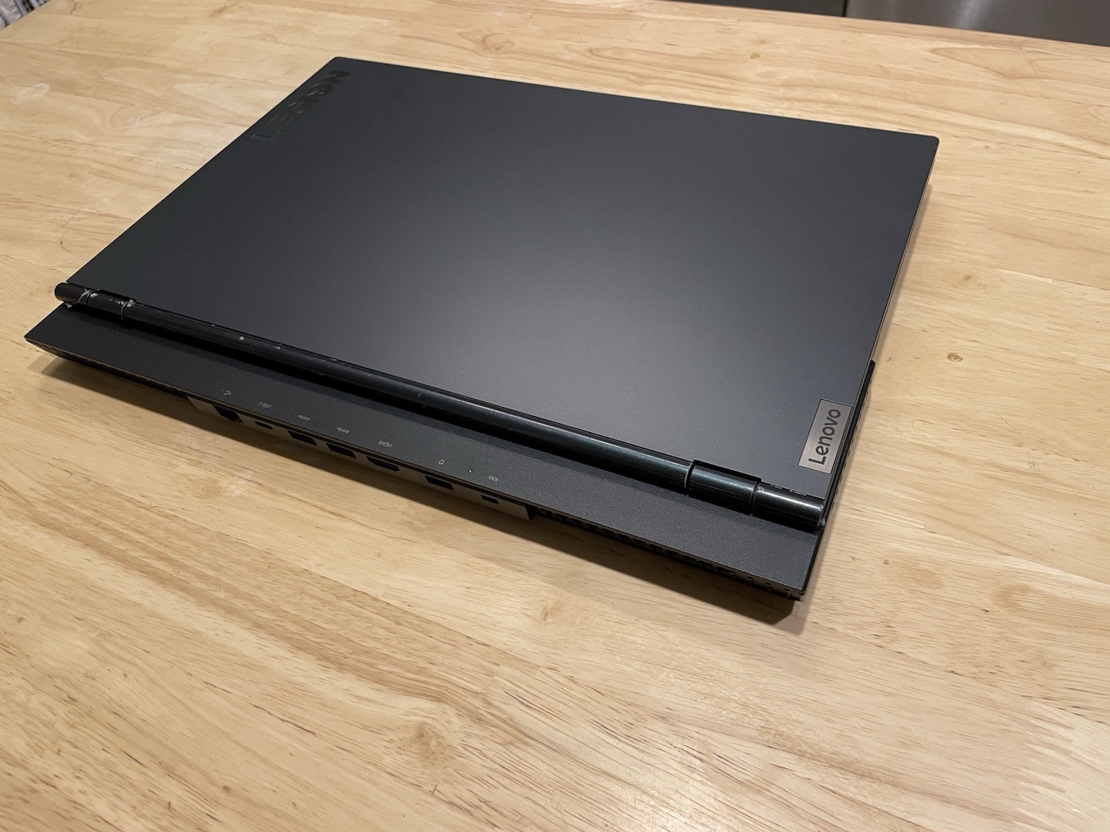 Lenovo Legion 5i Gaming Laptop – i7 / RTX 2060 / 16GB RAM / 1TB SSD / 144Hz