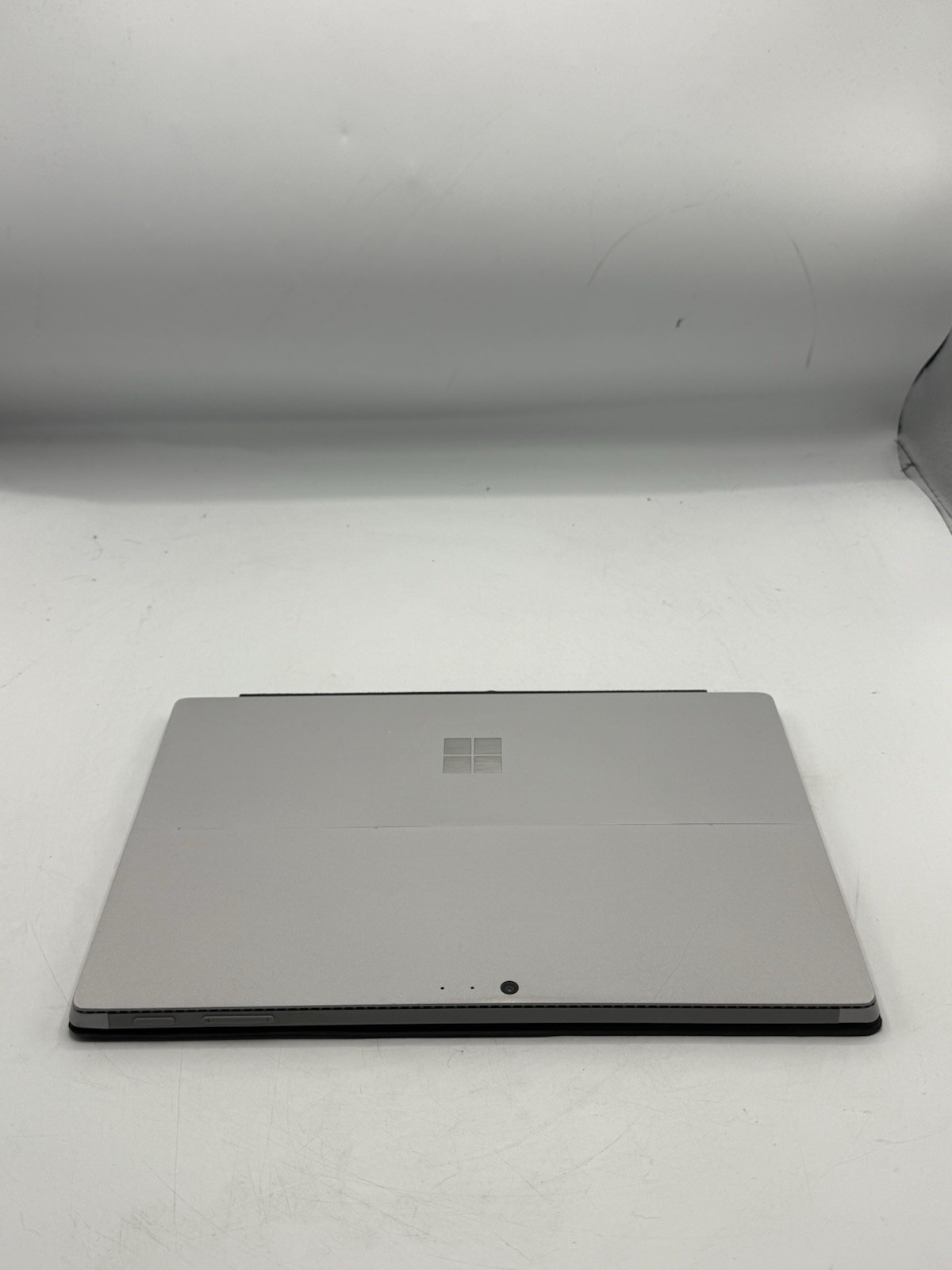 Microsoft Surface Pro 4 1724 12.3” Intel i5-6300U 4GB RAM 128GB SSD WIN10P