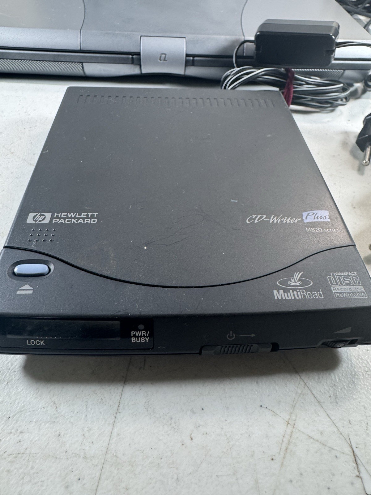 Compaq Presario 1700 Laptop Boots Windows 98 w/ Bag PSU HP CD-RW Dock