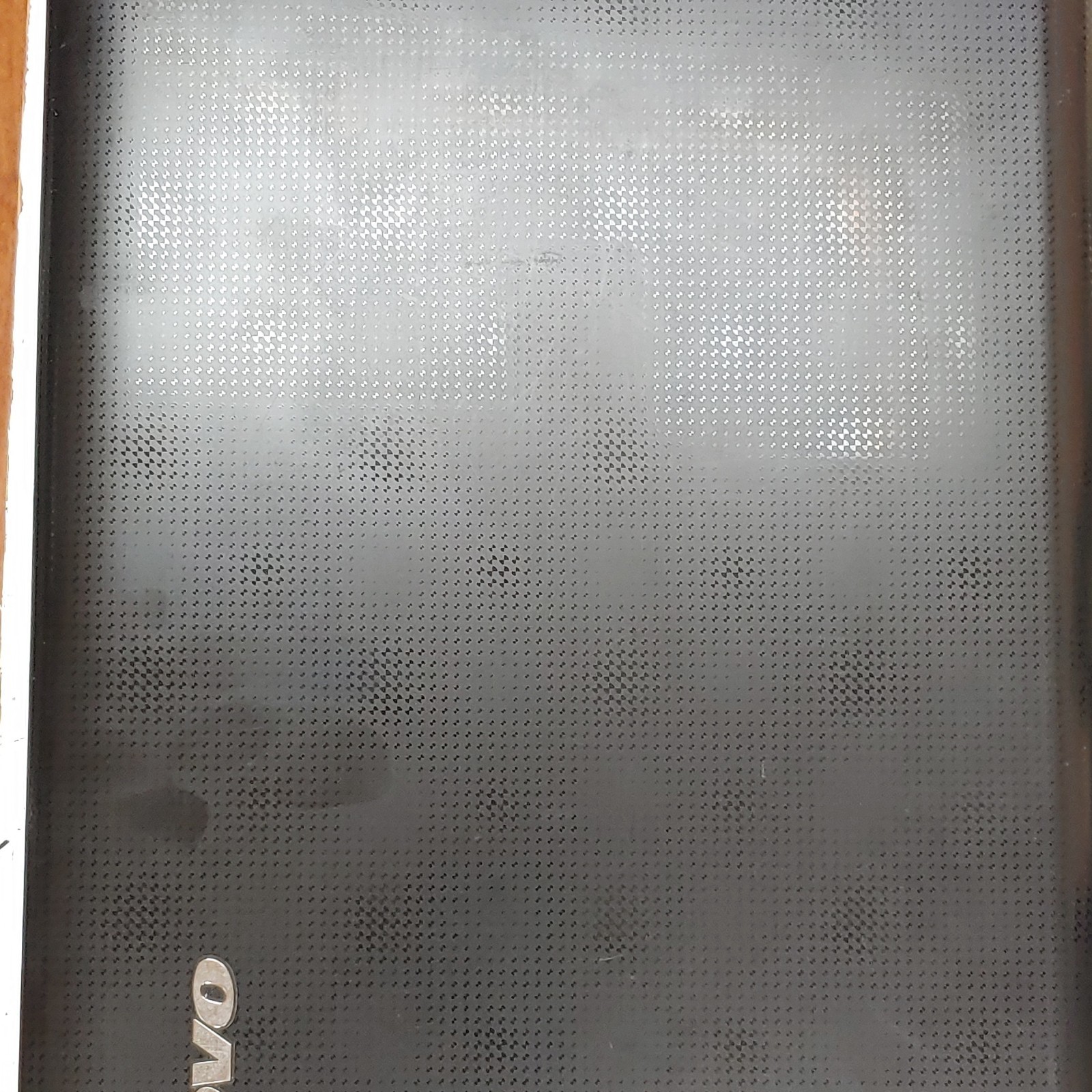 Lenovo IdeaPad Z560 15.6″ Laptop Intel i3 M380/2.53GHz/4 GB RAM/320GB HDD/Win 7