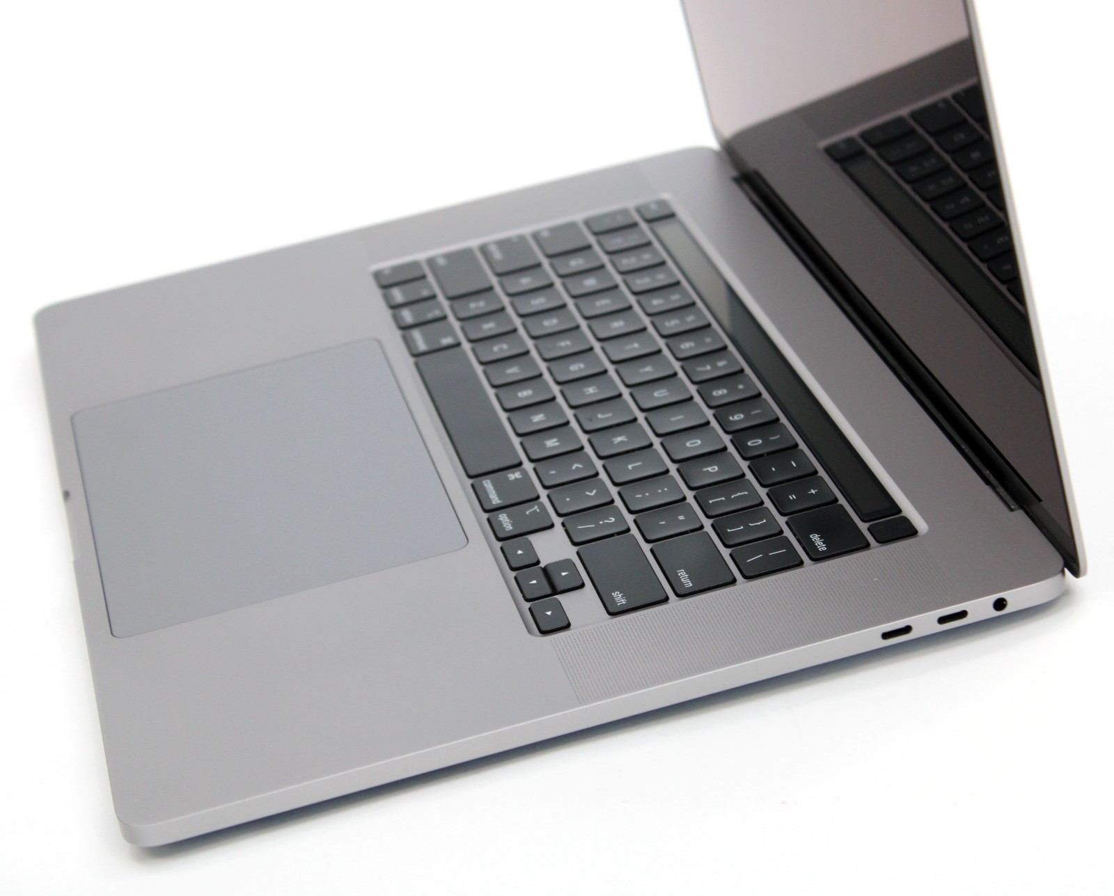 Apple MacBook Pro A2141 16″ i7-9750H 2.6GHz 16GB/512GB Radeon Pro 5300M 4GB