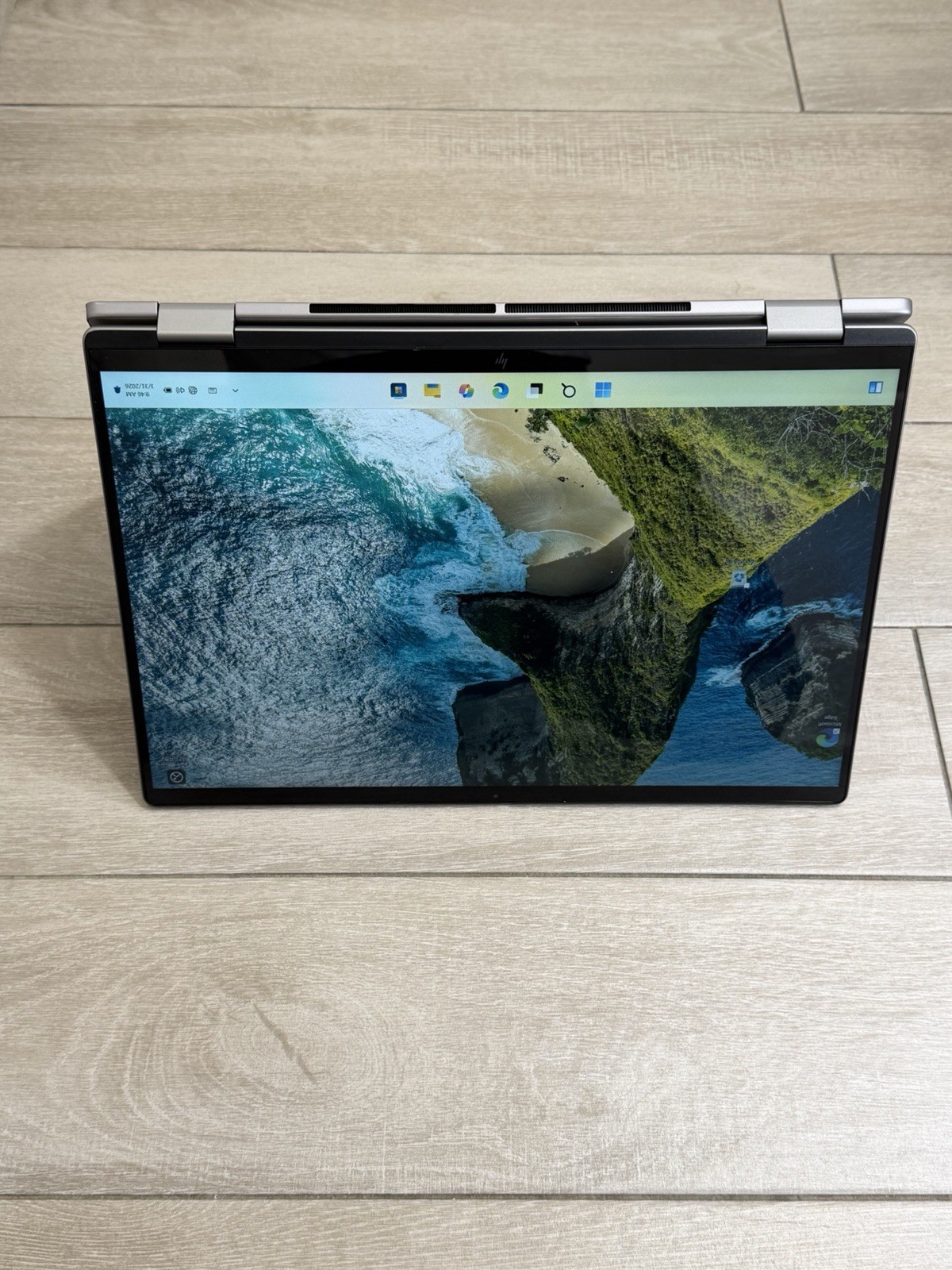 HP Envy x360 2-in-1 16-ad0013dx 16″ Touch Ryzen 5 8640HS 8GB RAM 512GB SSD