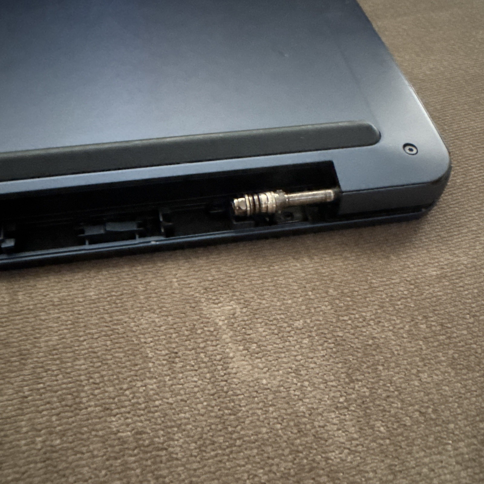 Lenovo IdeaPad Slim 3 Chromebook 14″ FHD MediaTek 8-Core 4GB 64GB Blue – PARTS