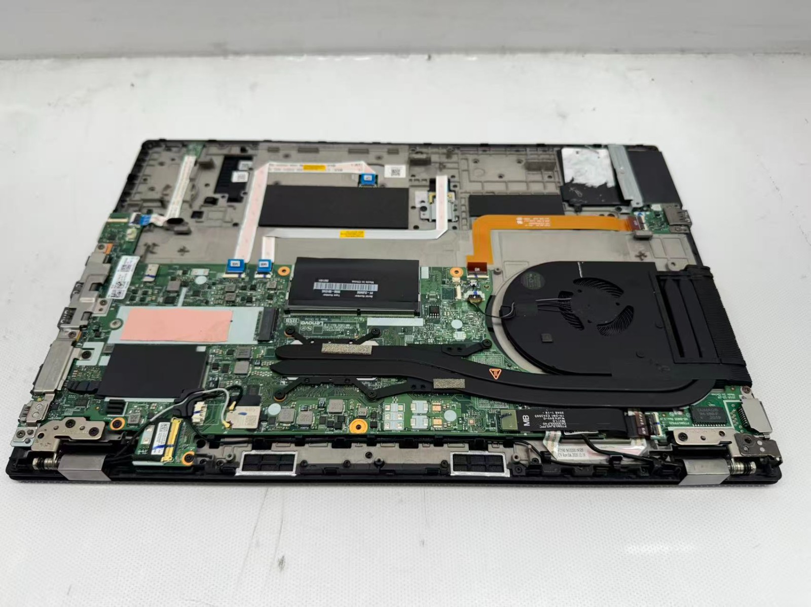 Lenovo ThinkPad T15 Gen 1 15″ i5-10310U@1.70GHz 16GB No HDD Bios Locked *READ*