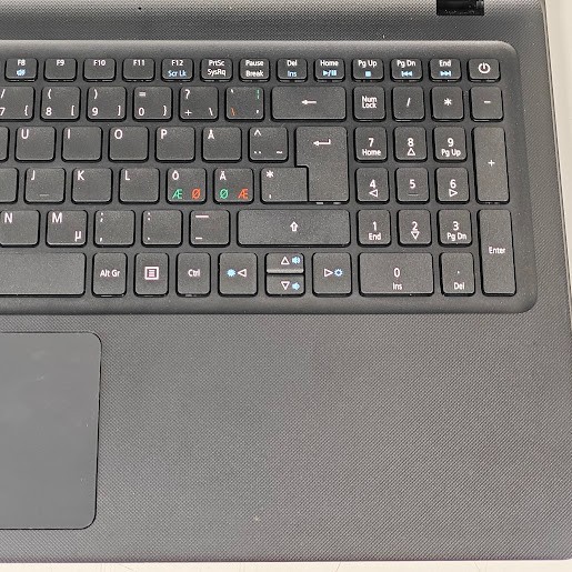 Acer Aspire ES1-523-223P Laptop – E1-7010, Radeon R2, 4GB RAM, No SSD, 15.6″ HD