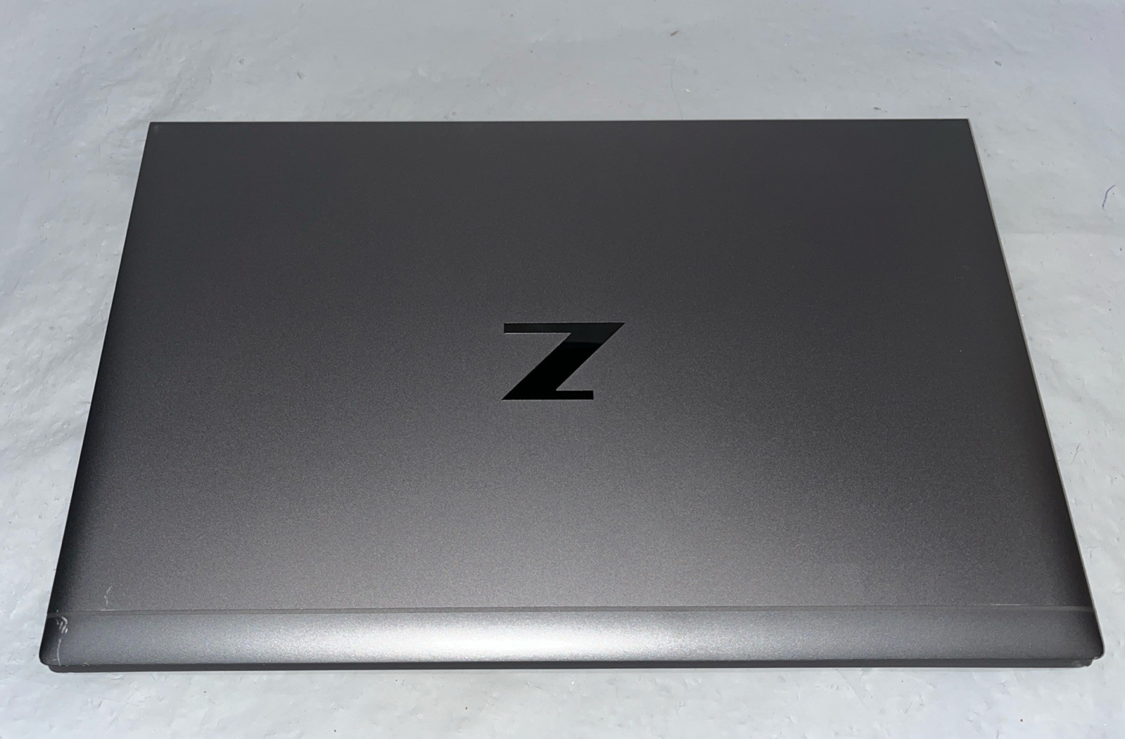 HP Z Book Firefly 14 G8 14″ i5-1145G7@2.6GHz, 16GB RAM, 256 GB M2, W11P *READ*