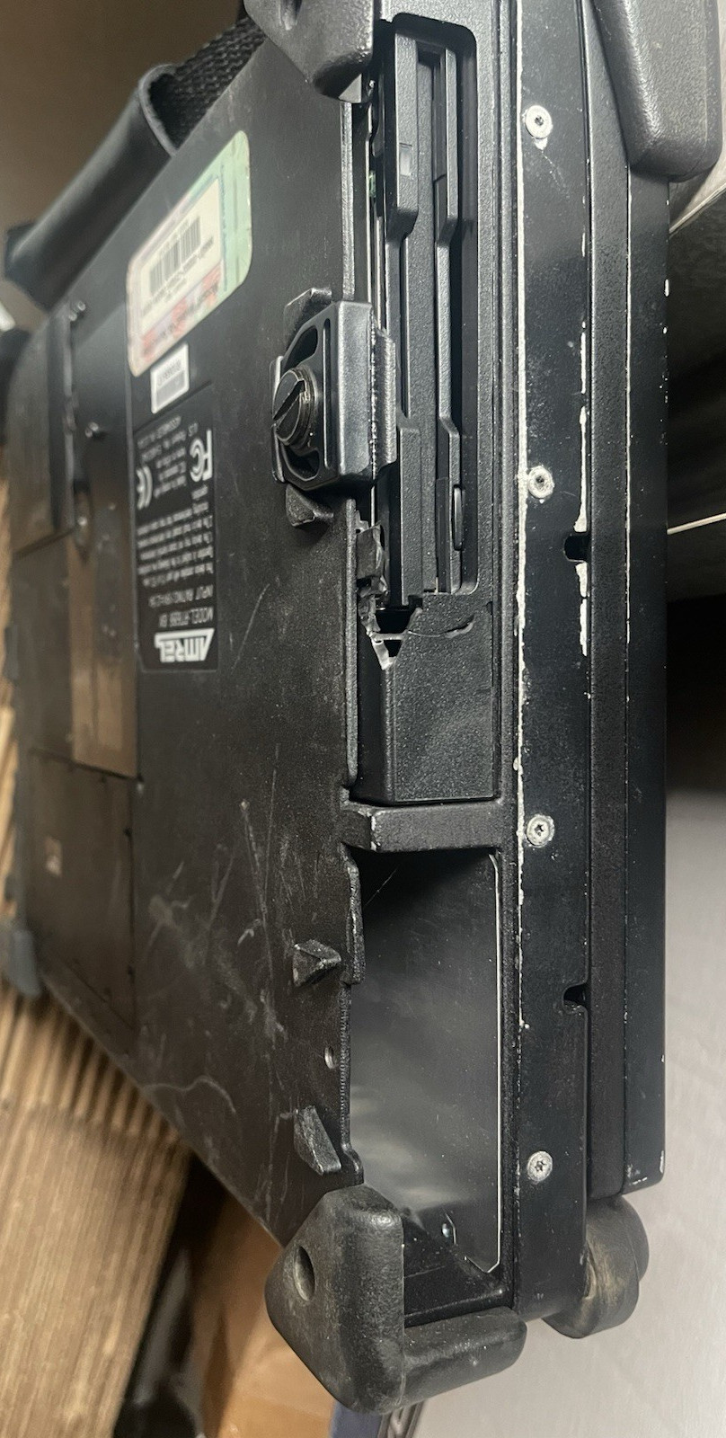 Oceaneering Amrel RT686EX 15.1 Note Book Computer