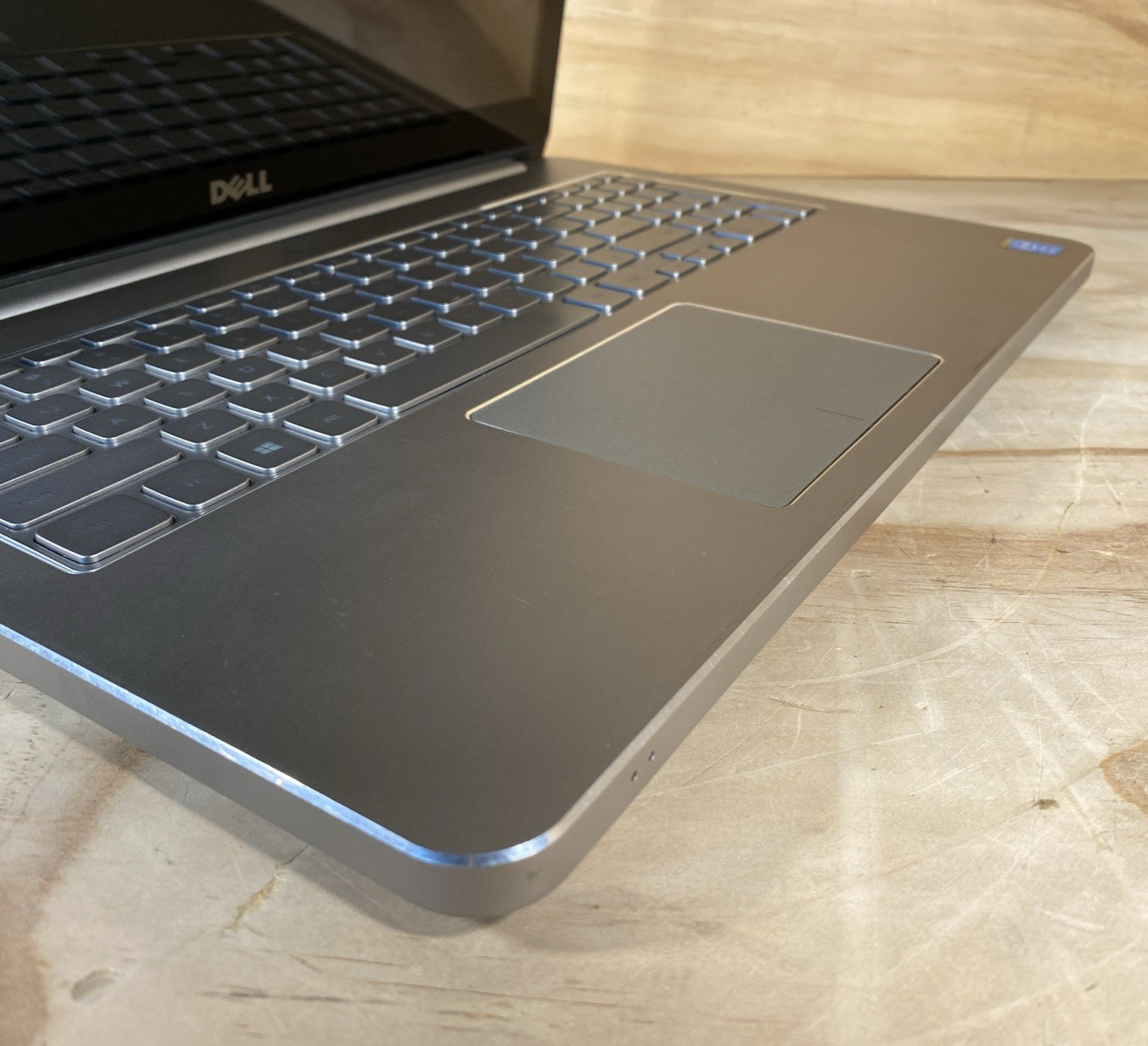 Dell Inspiron 15 7000 SERIES 7537 CORE i5-4200U @ 1.60GHz 500GB HDD 6GB RAM READ