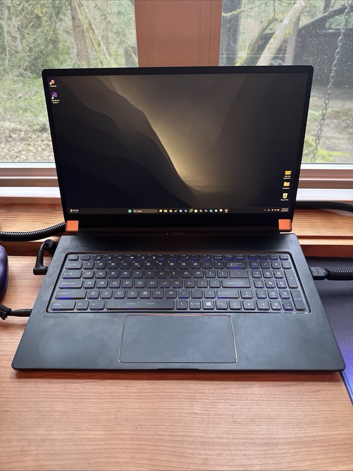 NVIDIA RTX 2080 8GB, MSI GS75 Stealth-093, i7-8750H, 1TB SSD, 32GB, 17.3″ 144Hz