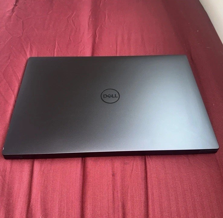 XPS 16 9640 Intel core i7 9750H 32gb ram custom spec 4060 graphics 1tb