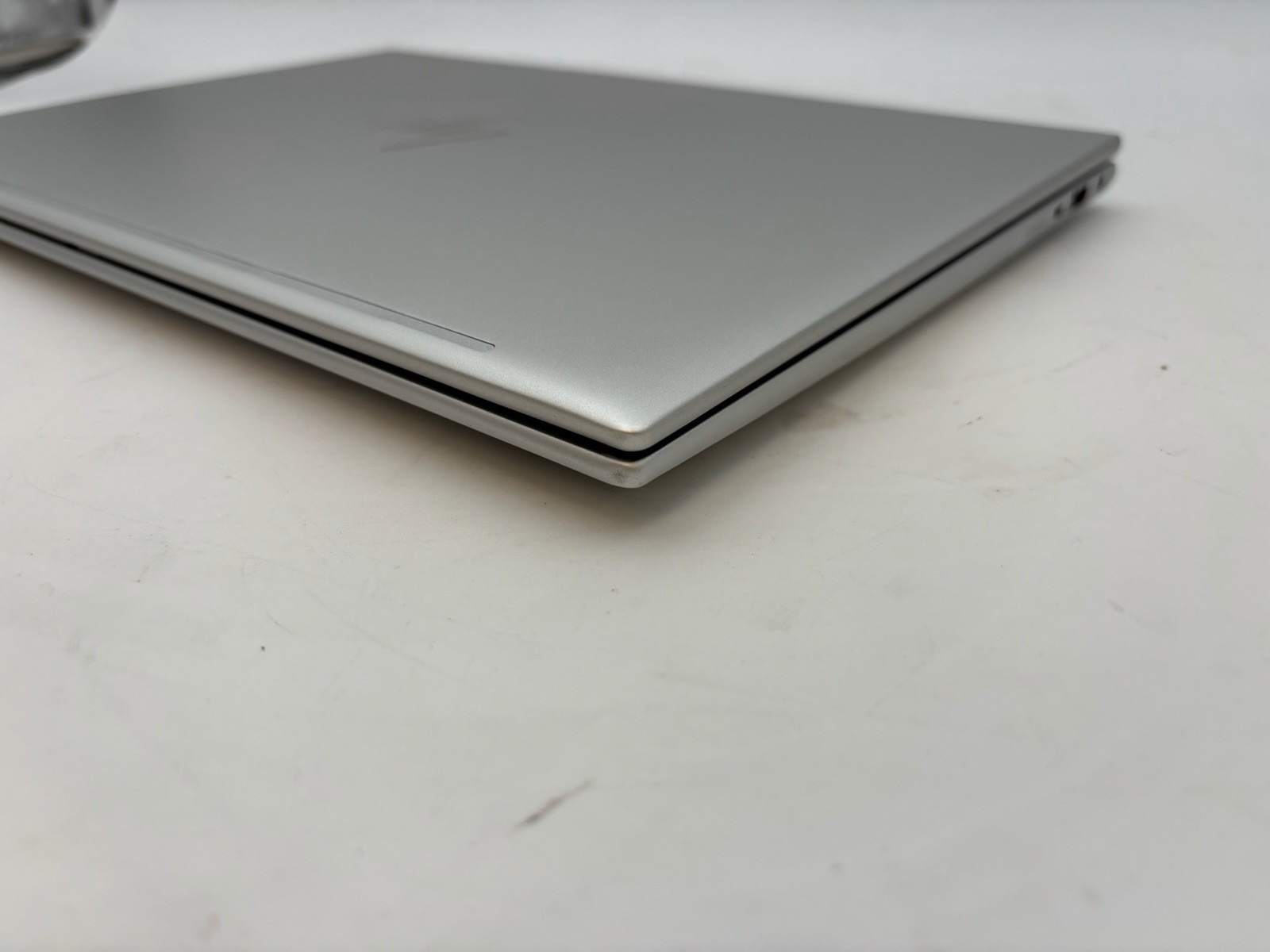 HP EliteBook 840 14″ G11 512 GB SSD 32 GB RAM Ultra 5 135U Windows 11 Pro