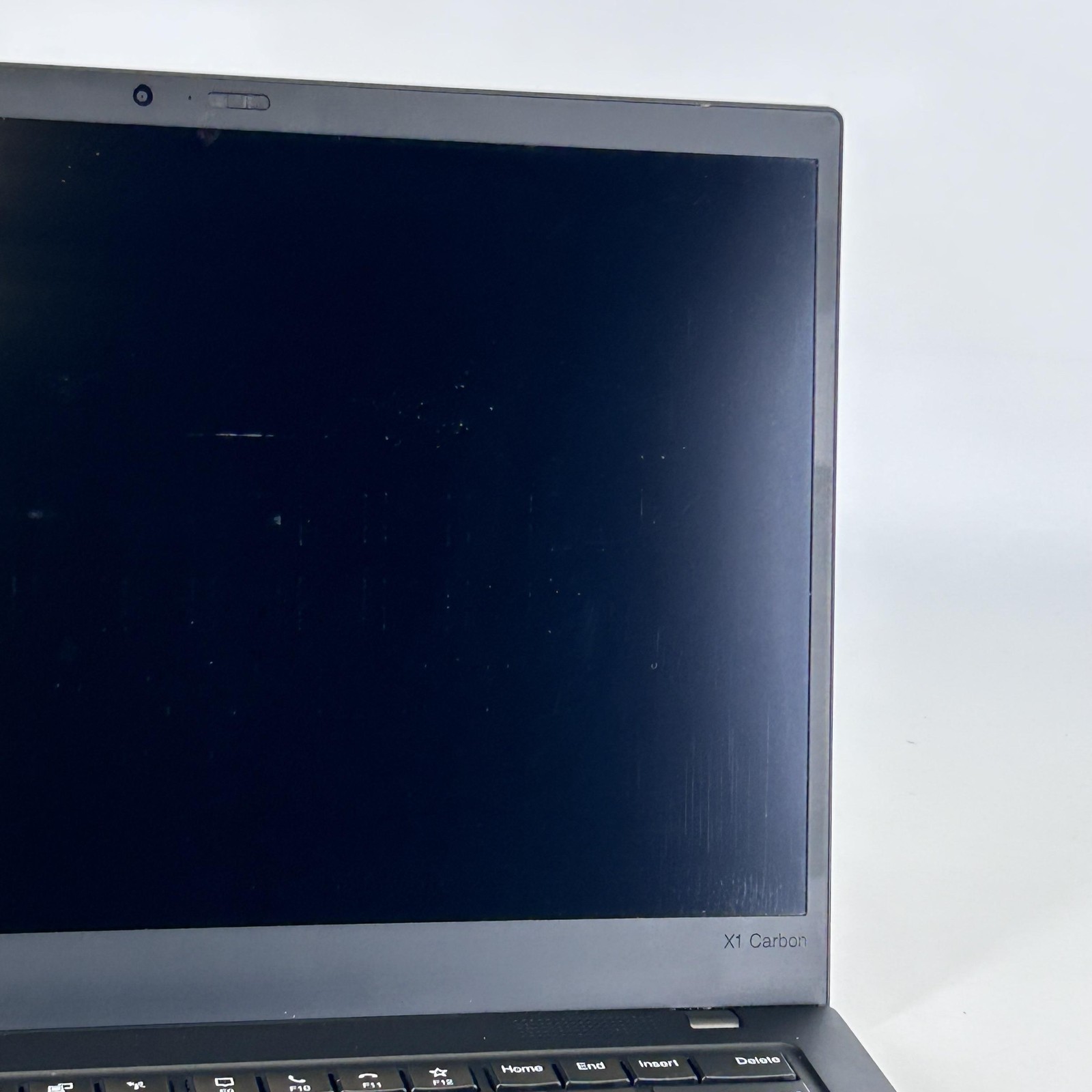 Lenovo ThinkPad X1 Carbon Gen 8 14 FHD i5-10310U 1.70GHz 16GB 512GB WHITE SPOTS