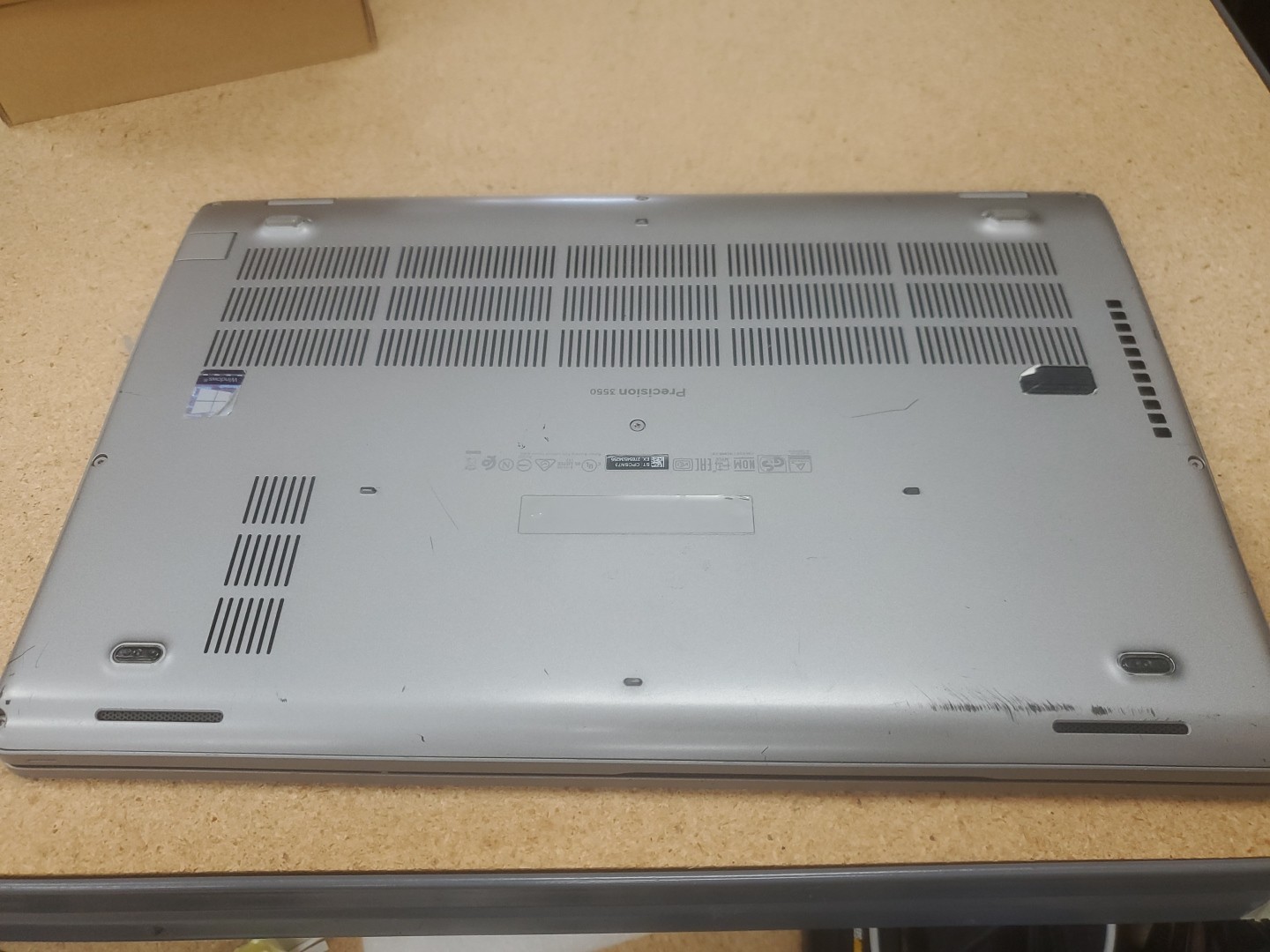 Dell Precision 3550 Laptop – i5-10310U 8GB 256GB SSD 15.6″ 051326-3