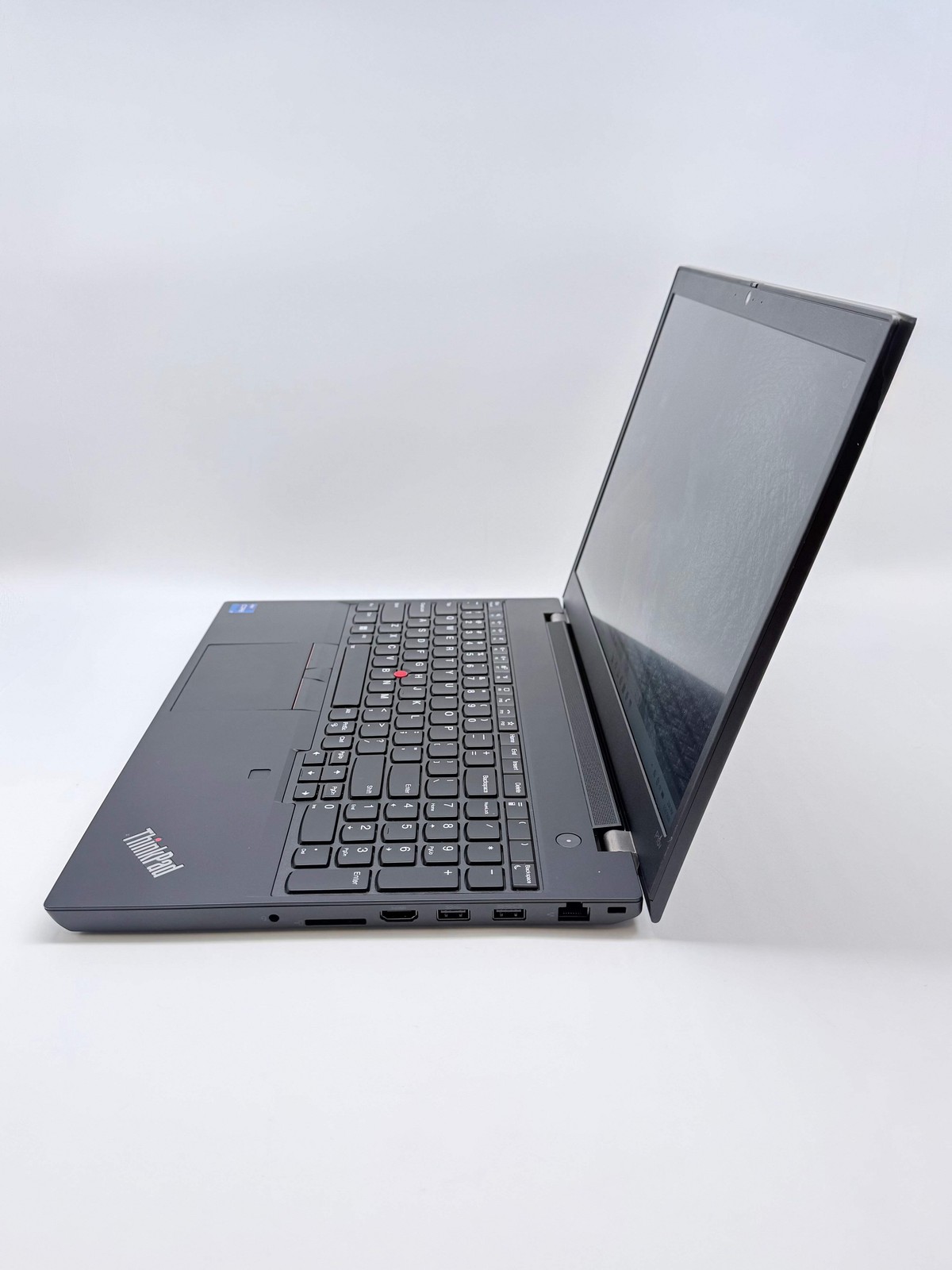 Lenovo ThinkPad P15v Gen 3 15.6″ Core i7 16GB RAM 512GB SSD