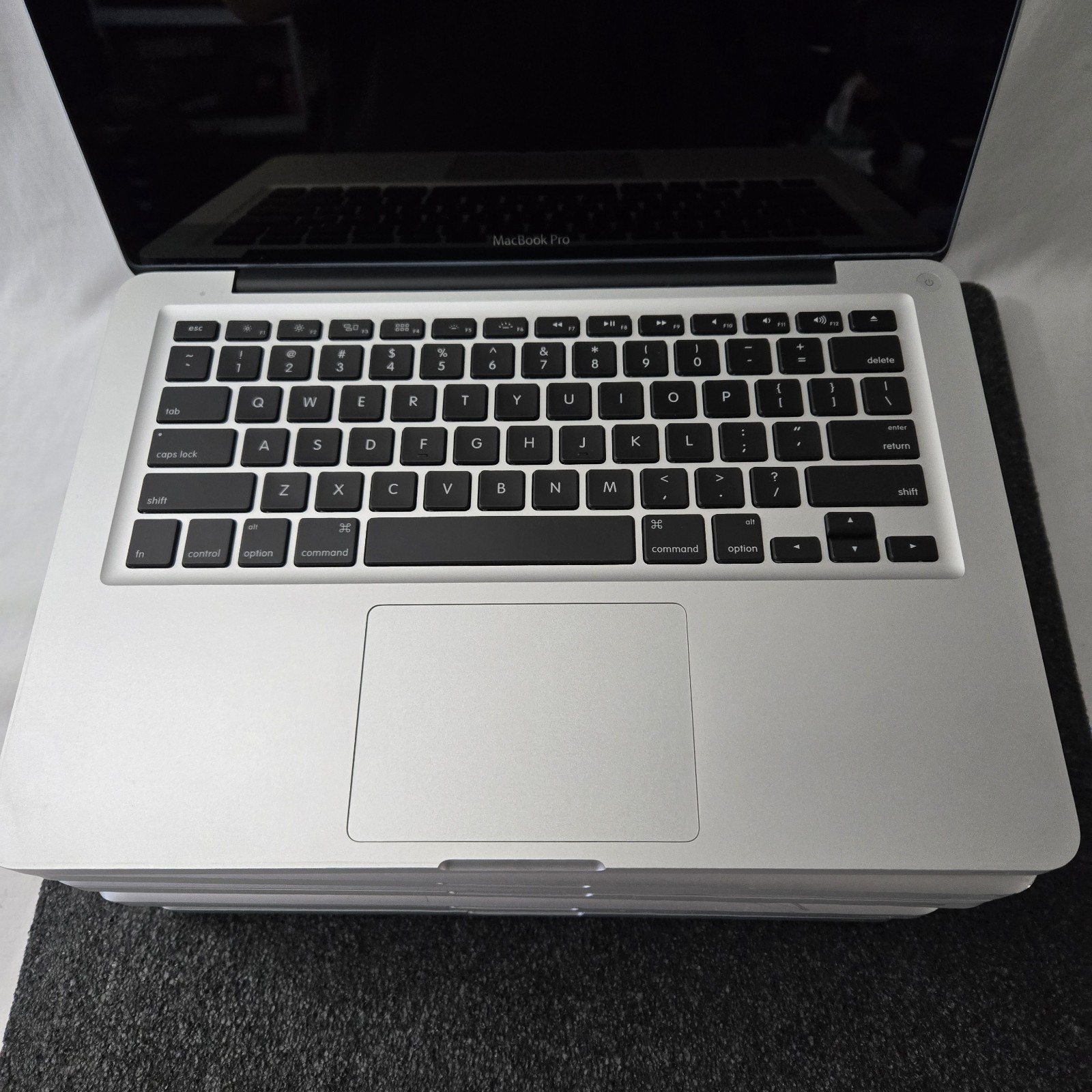 Lot of (7) Apple MacBook Pro A1278 intel i5 2.3 & 2.5 – Mixed Ram & HDD – PARTS