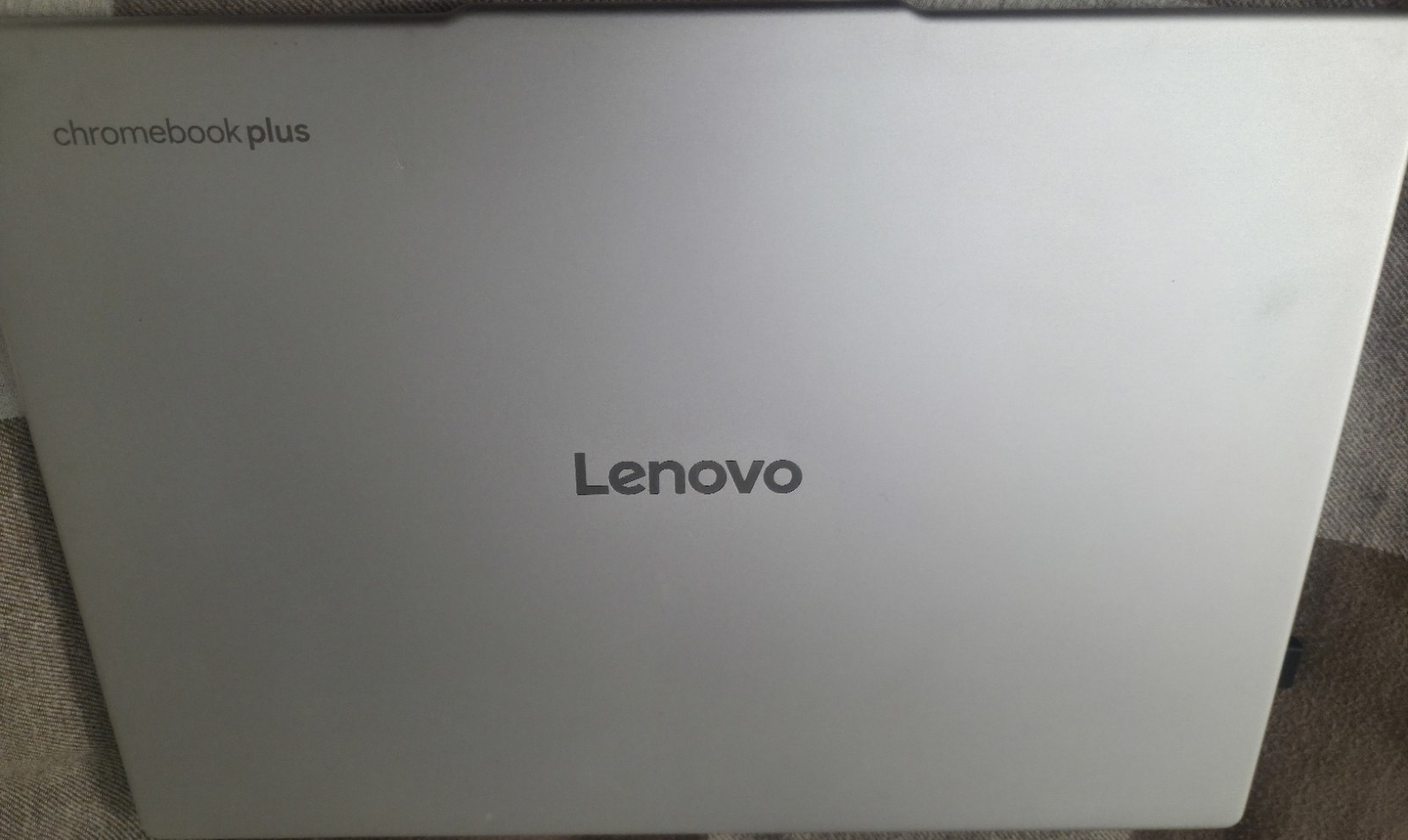 Lenovo Chromebook Plus MediaTek Kompanio 520 Laptop Silver Dolby Atmos Chrome OS