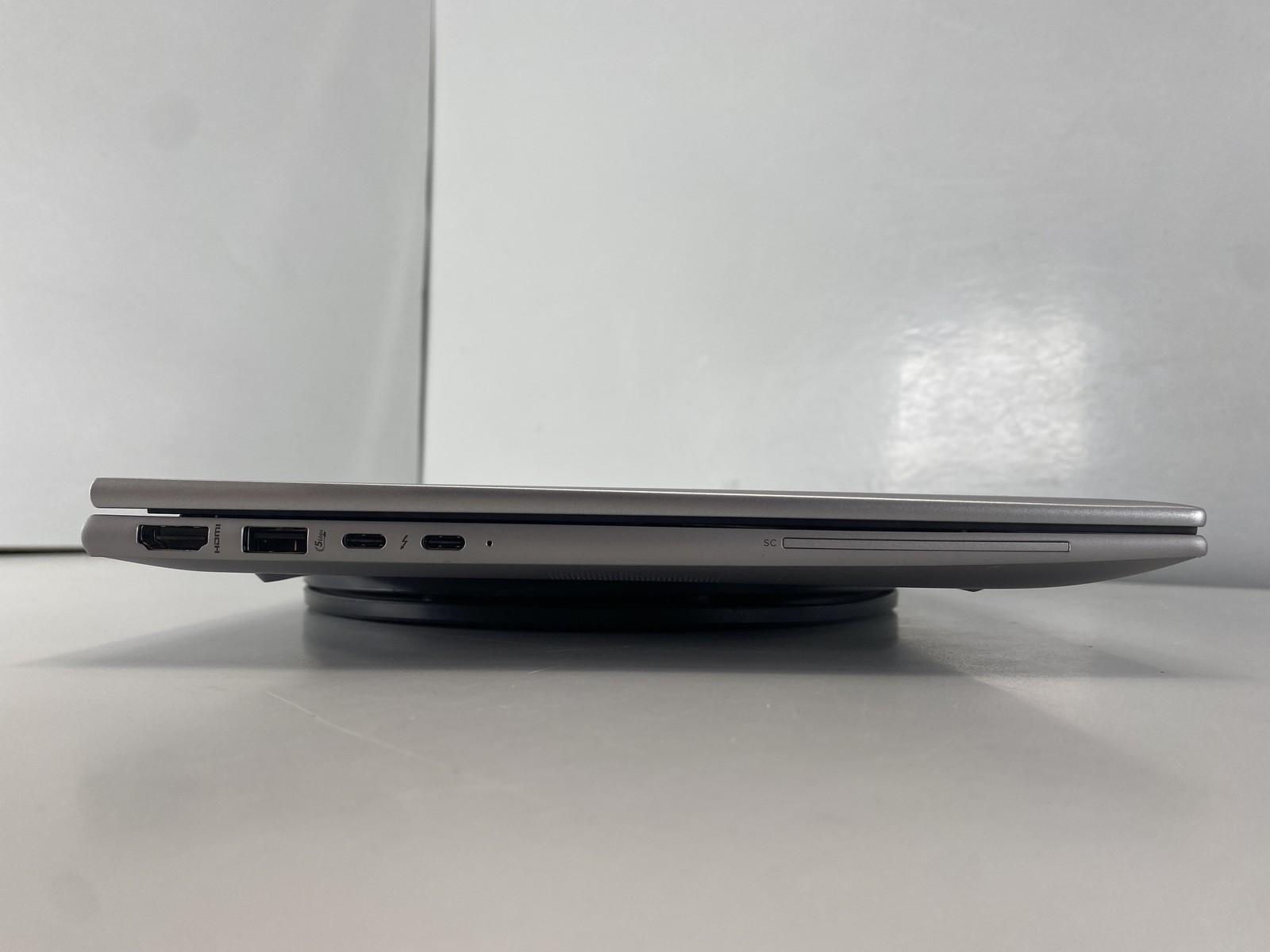 HP Laptop ZBook FireFly 14 G11 14″ AMD Ryzen 9 Pro 8945HS 1TB- Silver
