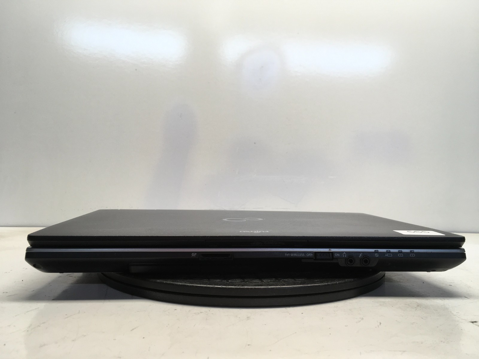 Fujitsu LifeBook E752 Intel i5-3340M 2.7GHz 4 GB NO HDD