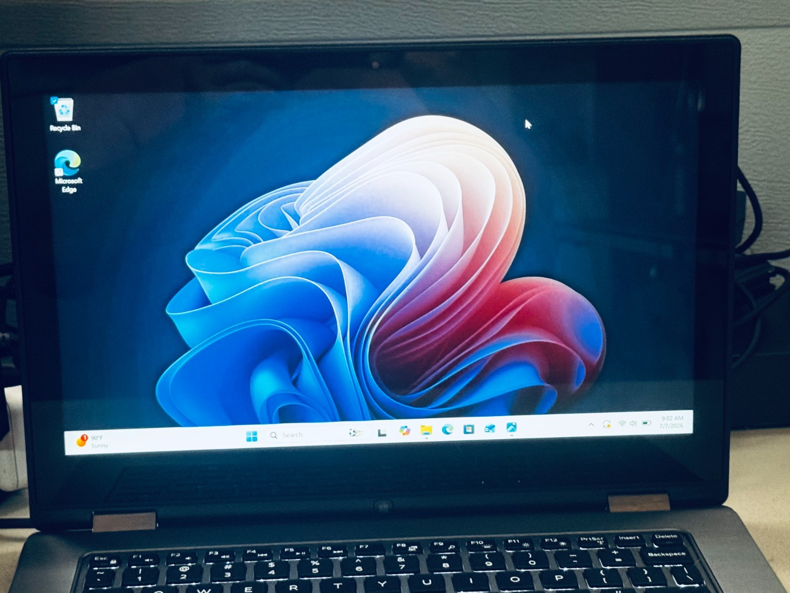 Dell Inspiron 2-in 1 Touch Laptop-Intel i5 6200U-8GB RAM-256GB WIN 11-Excellent