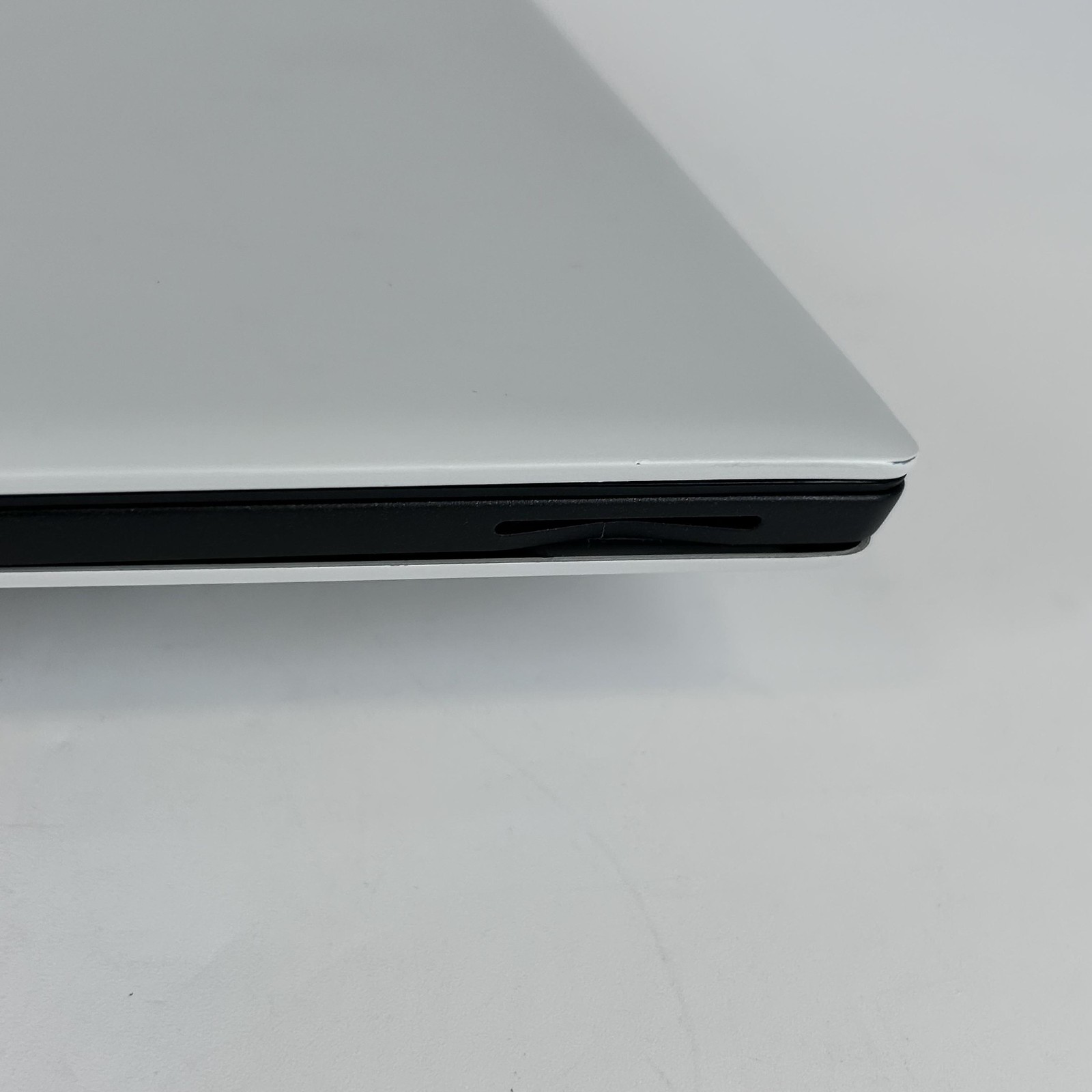 Dell Alienware X17 R1 360Hz FHD i7-11800H 2.30GHz 32GB 1TB RTX 3080 FRAME GAP
