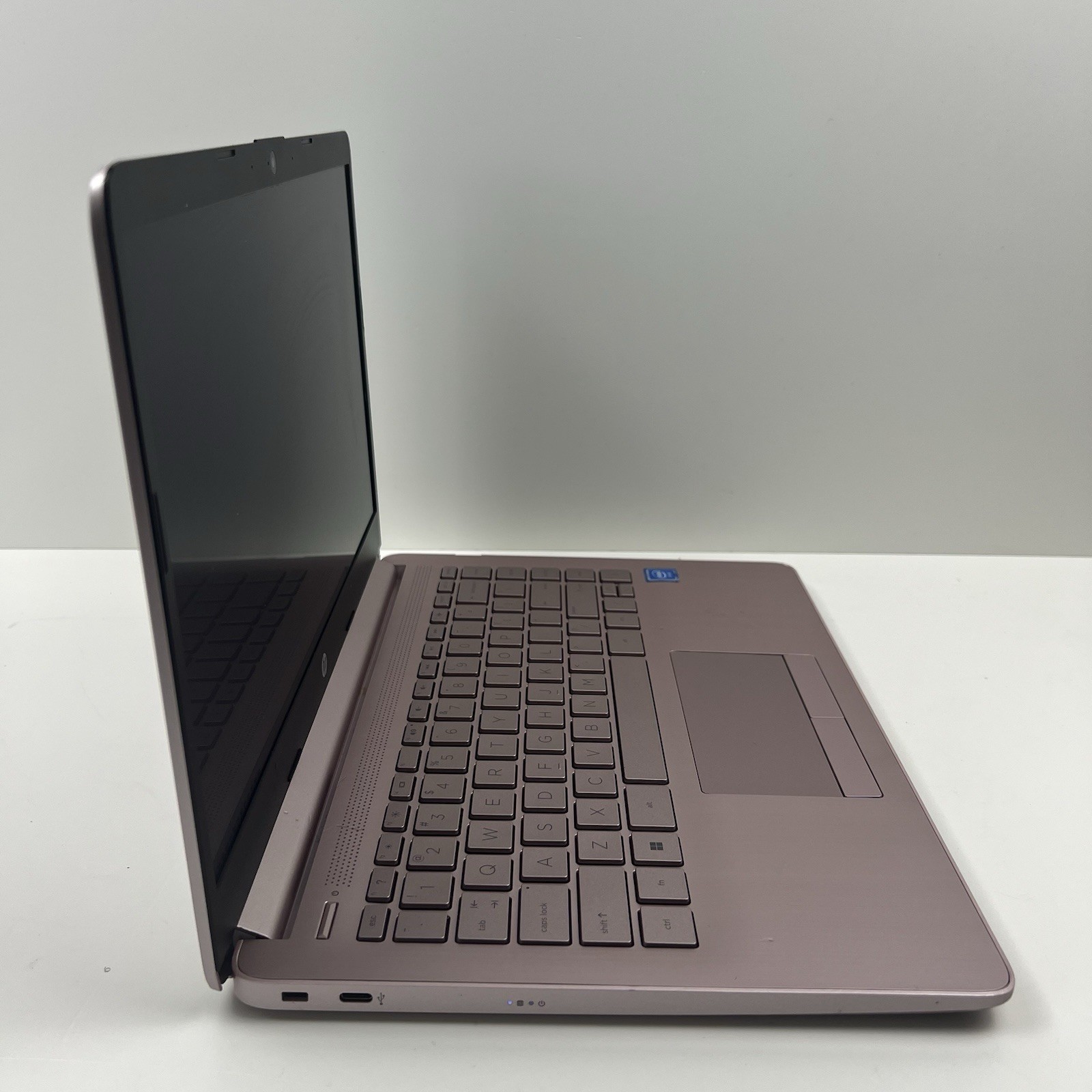 HP 14-cf2112wm 14″ Intel Celeron N4120 1.1GHz 4GB RAM 64GB eMMC Win 11 w/Charger