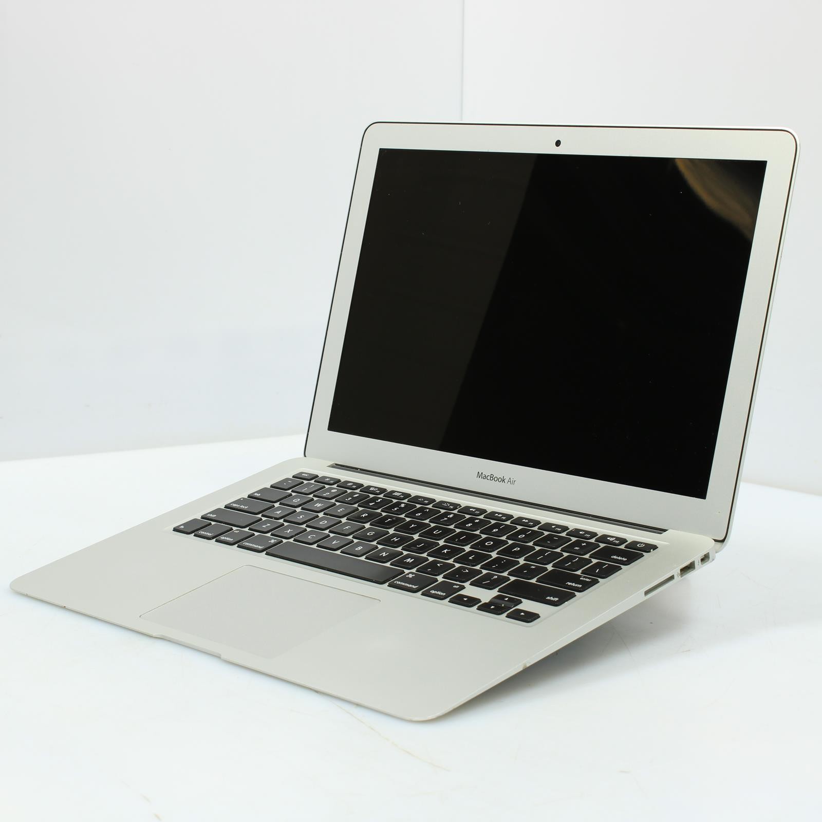 Apple A1466 Mid-02013 Intel Integrated i5 4th Gen 4GB RAM No OS