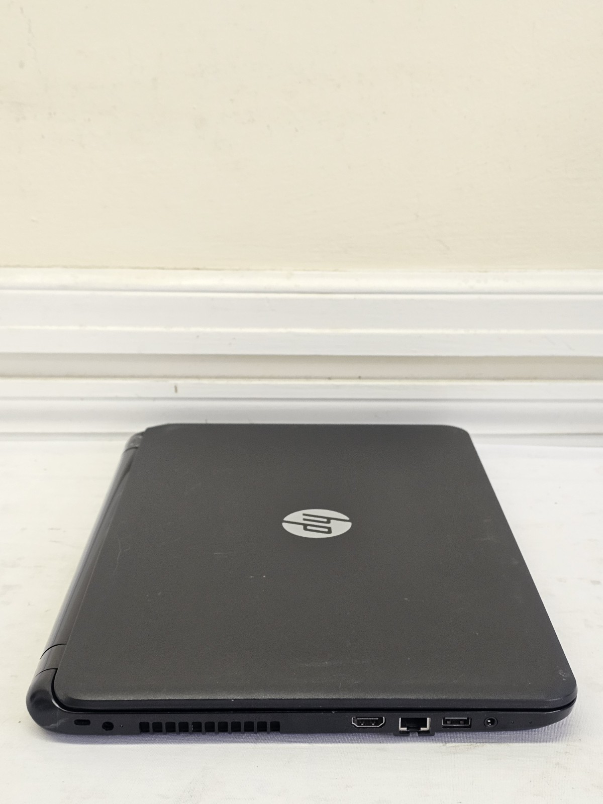 HP 15-r029wm Laptop – Intel Pentium – NO RAM/HDD/OS – Parts/Repair – Read Desc.