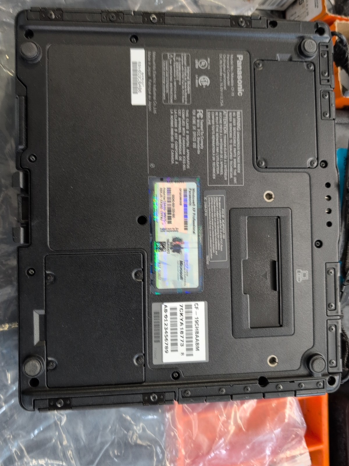 Panasonic TOUGHBOOK Windows XP CF-19chbaabm 10.4 Swivel Laptop