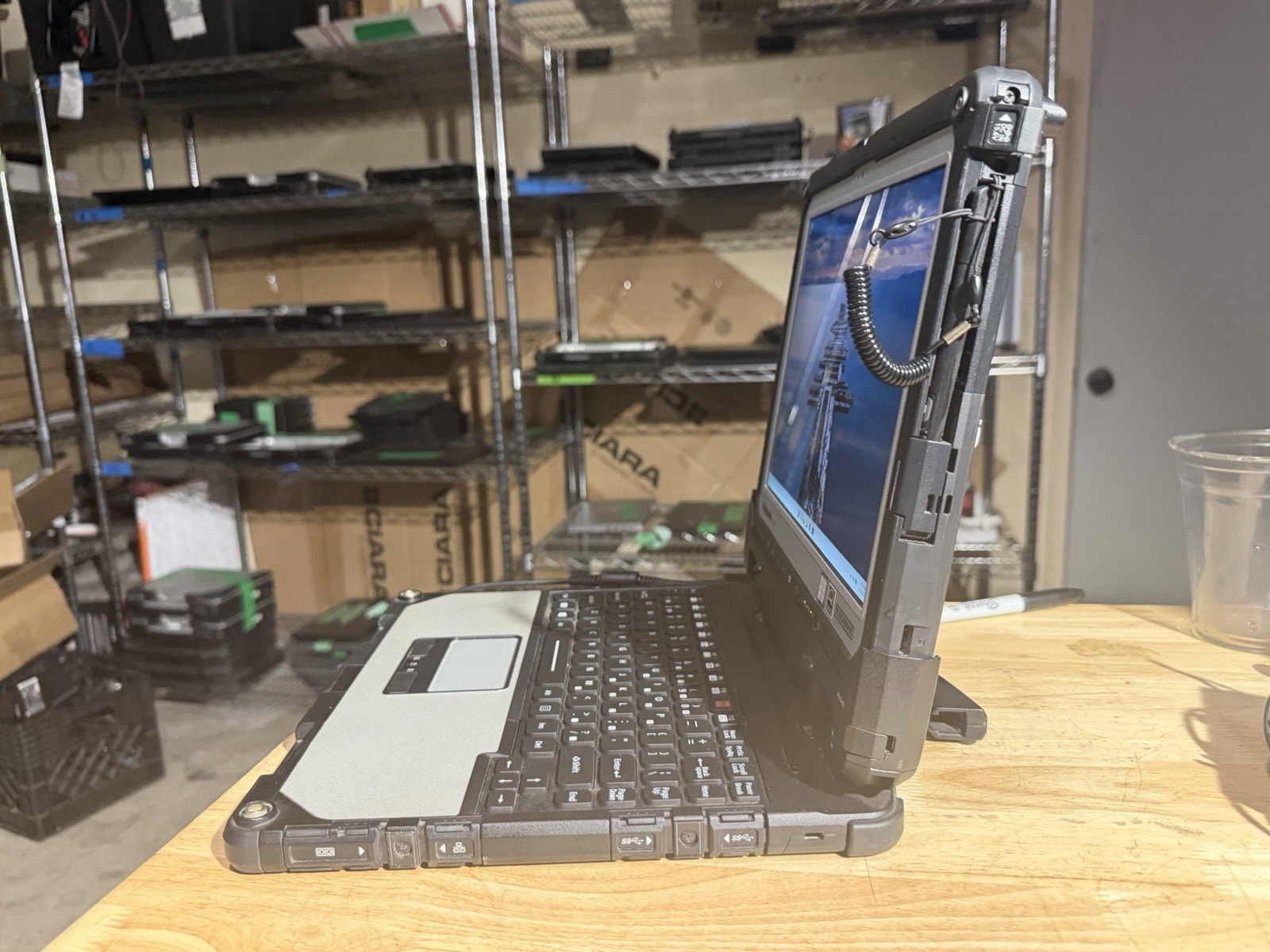 Panasonic ToughBook CF-33 i5-6300U 8GB Ram 256 SSD Win11 Pro. Touchscreen