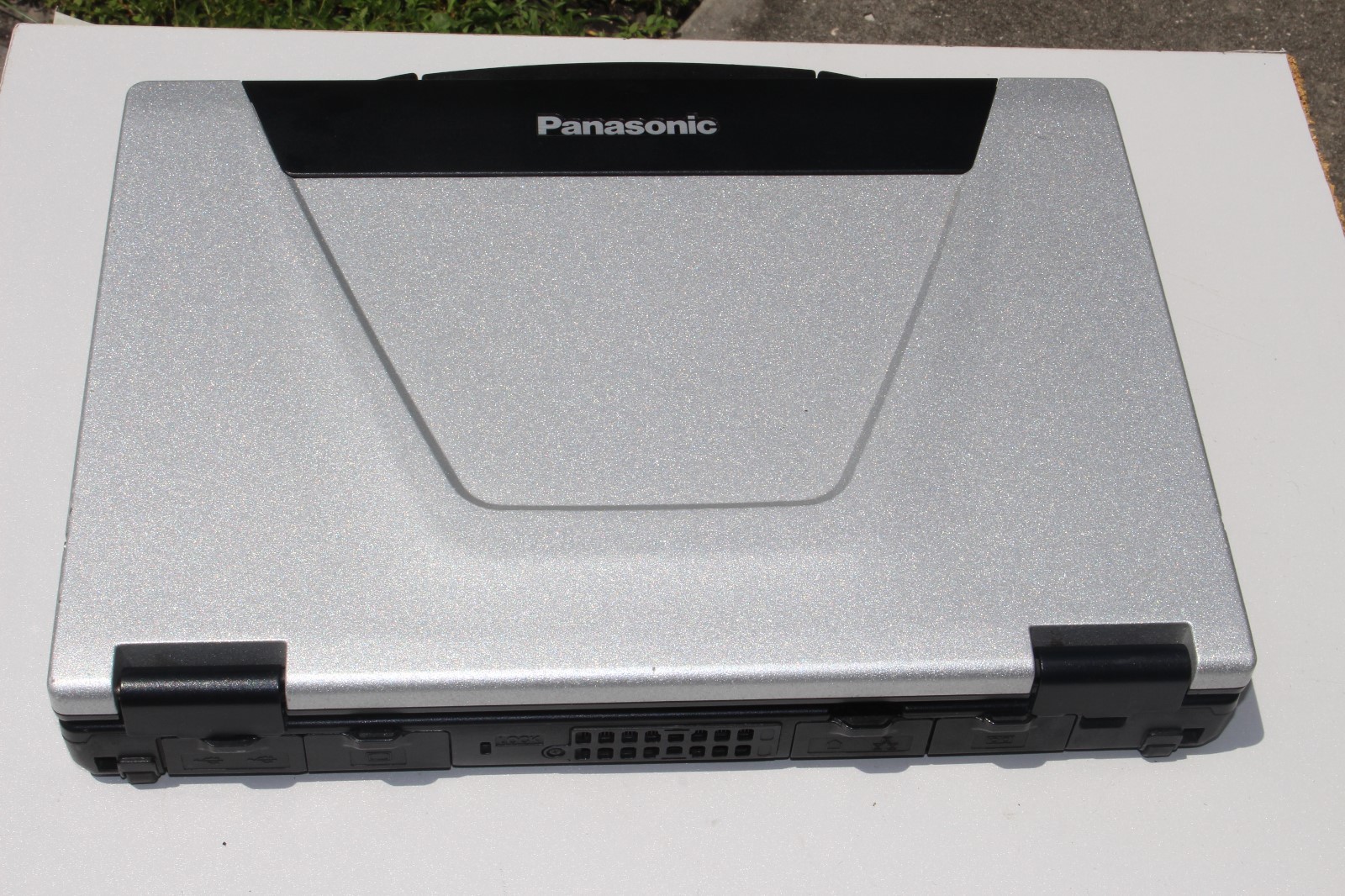 Panasonic Toughbook CF-52 Core 2 Duo 2.26GHz / 4GB / 250G / Win 7 / Touchscreen