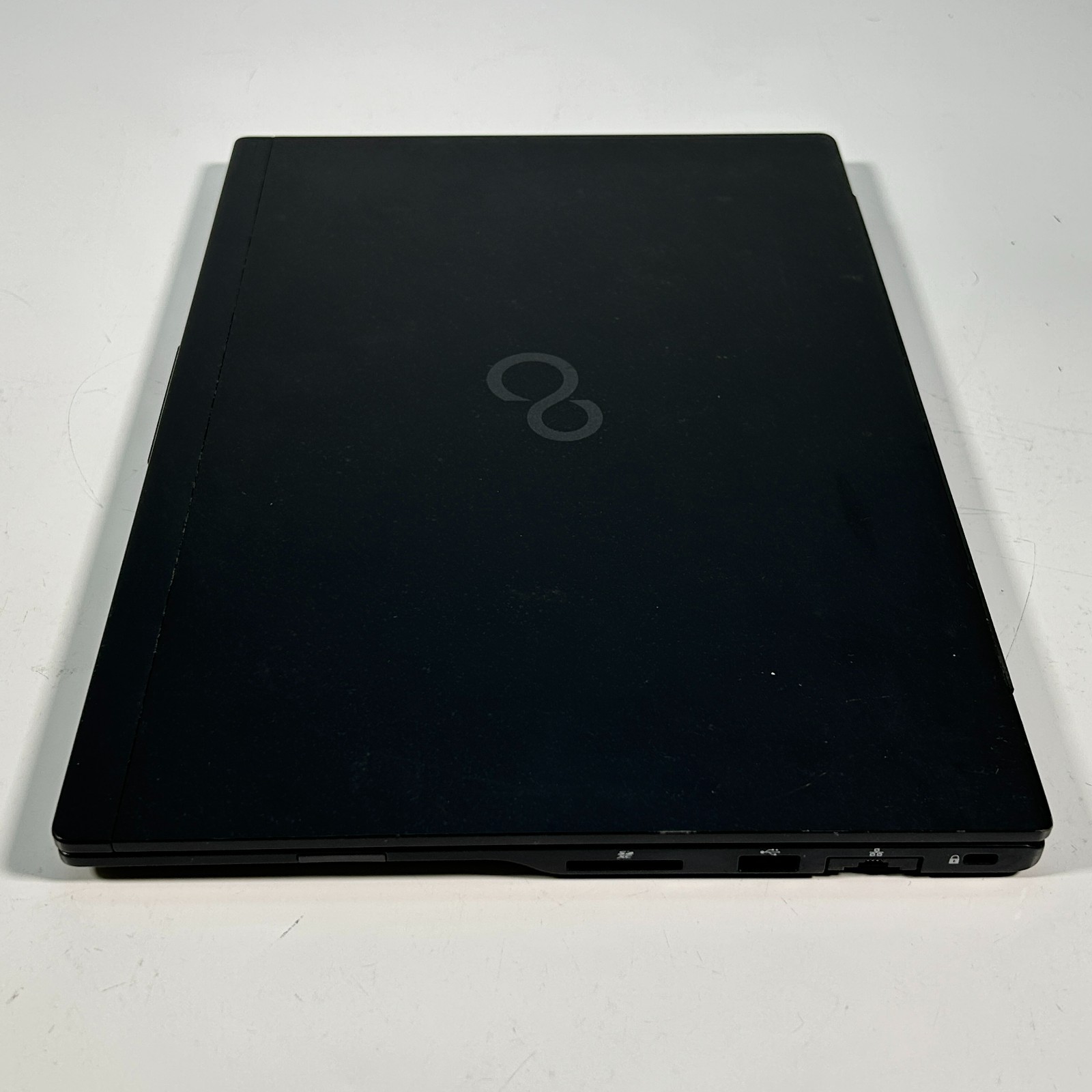 Fujitsu Lifebook U939 Intel Core i5-8265U 1.6GHz 16GB RAM 256GB NVMe No OS Used