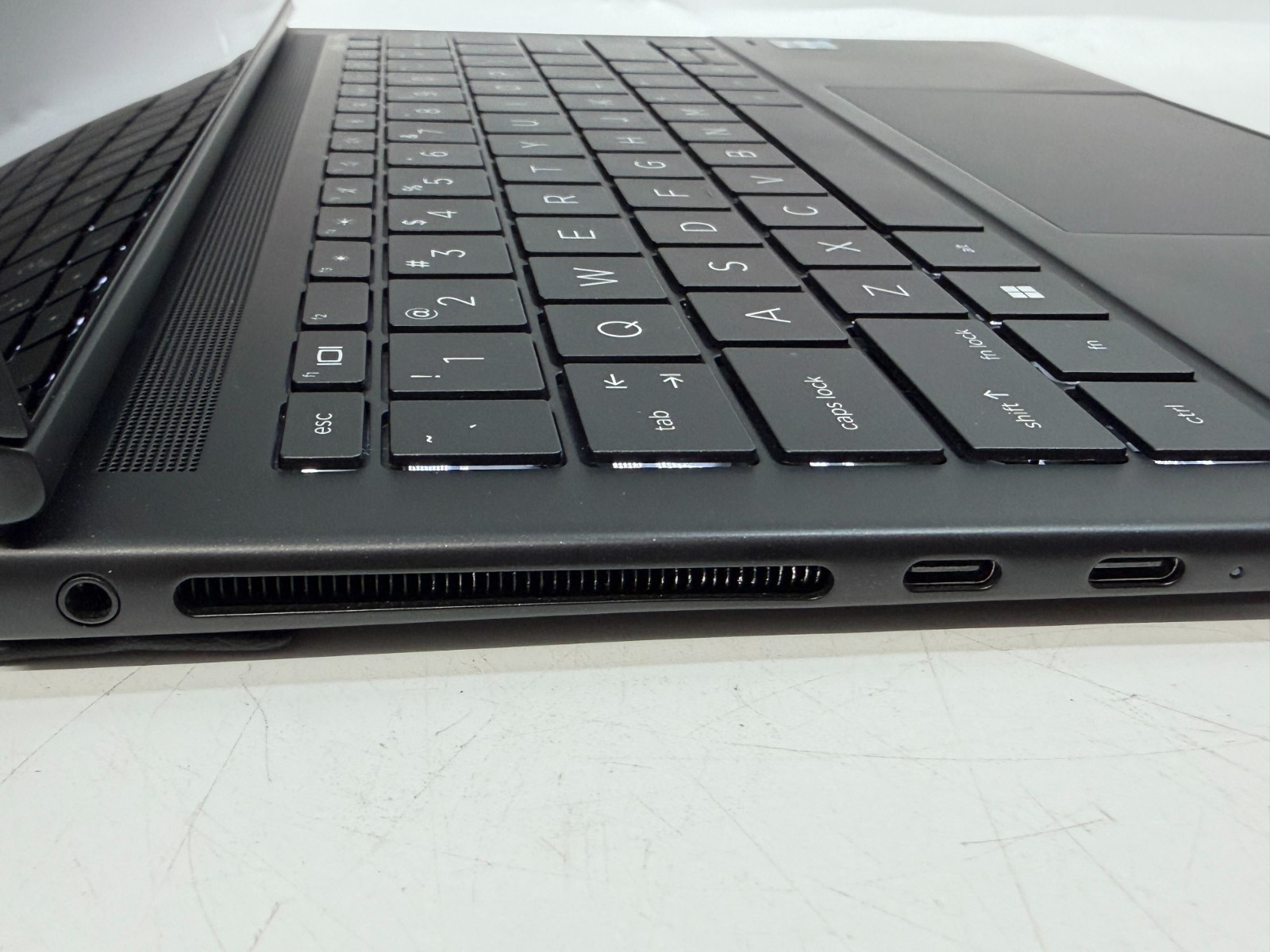 HP Dragonfly Folio G3 2n1 i7-1255U 16GB RAM 1TB SSD Win11Pro w/AC