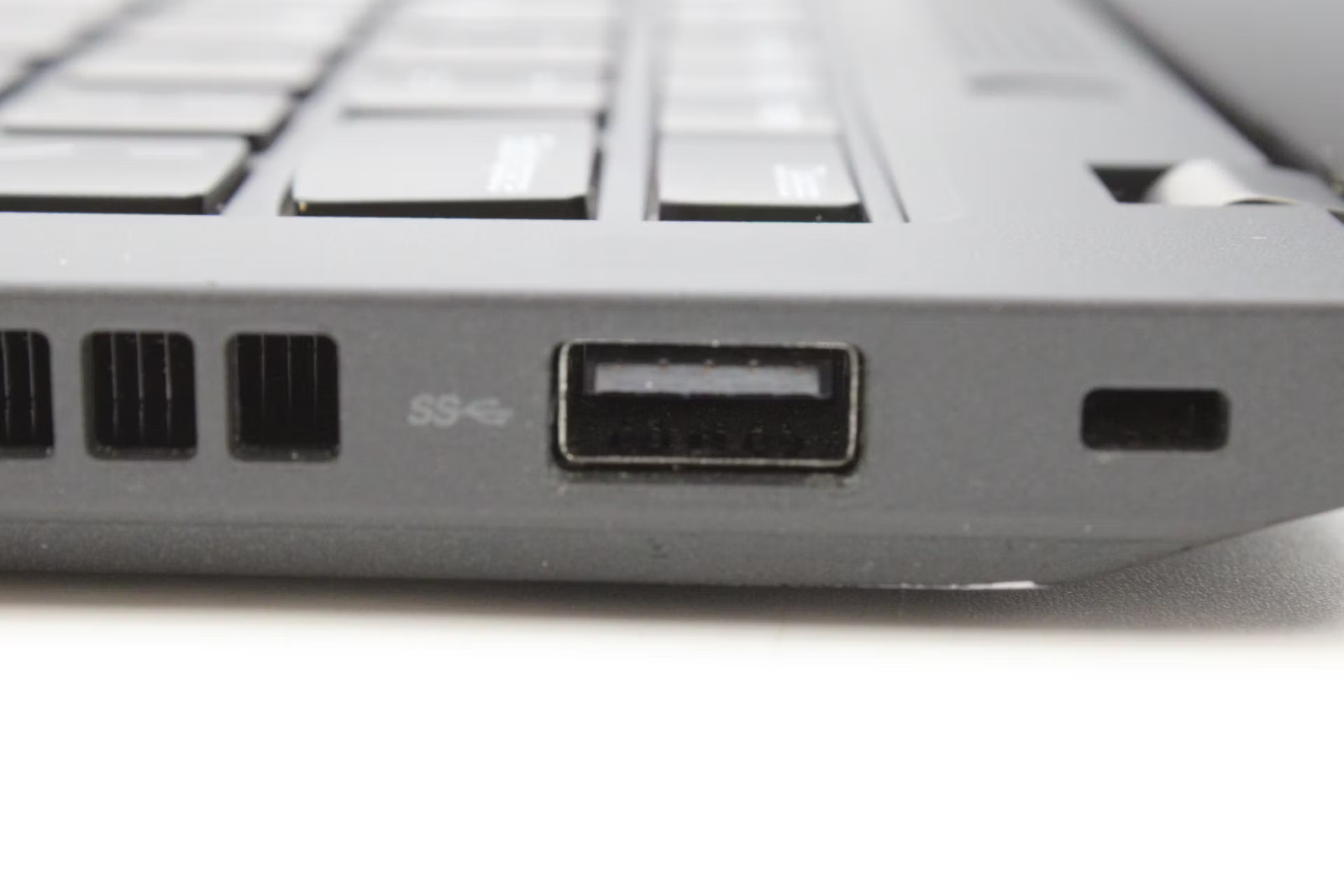 Lenovo ThinkPad P14s Gen 3 Used 14″ i7-1260P, 512GB NVMe, 16GB RAM, T550