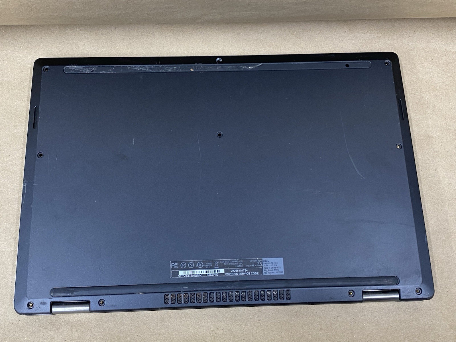Dell Inspiron 13-7353 – 13.5″ – Touch – i5-6200U – 8GB – 256GB – Win 10 – READ