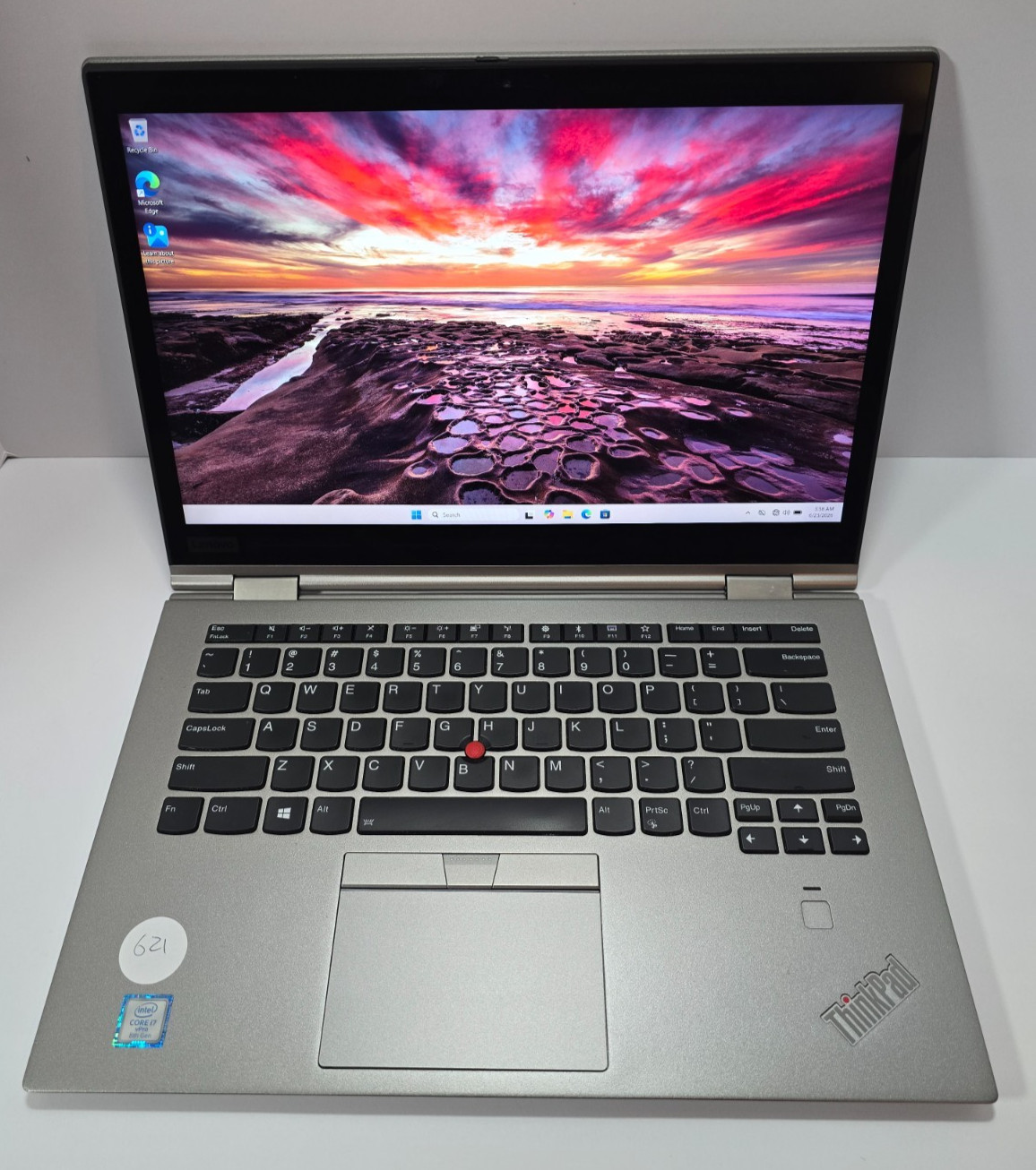 Lenovo ThinkPad X1 Yoga 3rd Gen i7-8650U, 16GB RAM, 512GB NVMe SSD, Charger