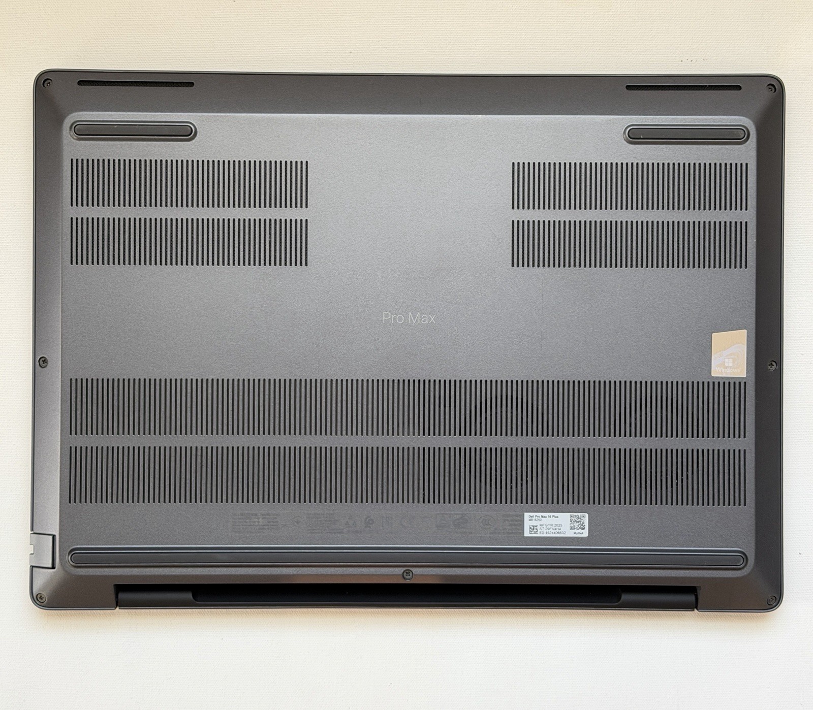 Dell Pro Max 16 Plus FHD+ Ultra 9 285HX 64GB 2TB RTX PRO 3000