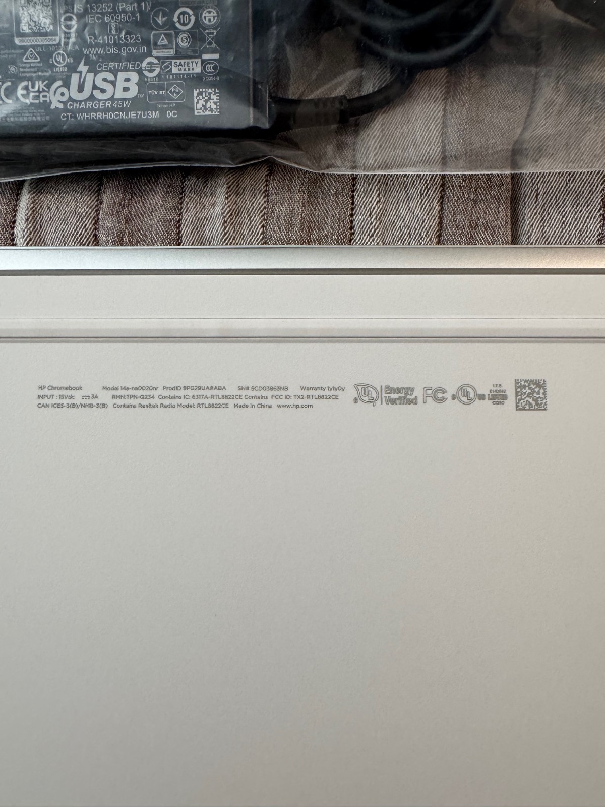 HP 14a-na0020nr 14 inch (32GB, Intel Celeron, 1.10GHz, 4GB) Chromebook – White –