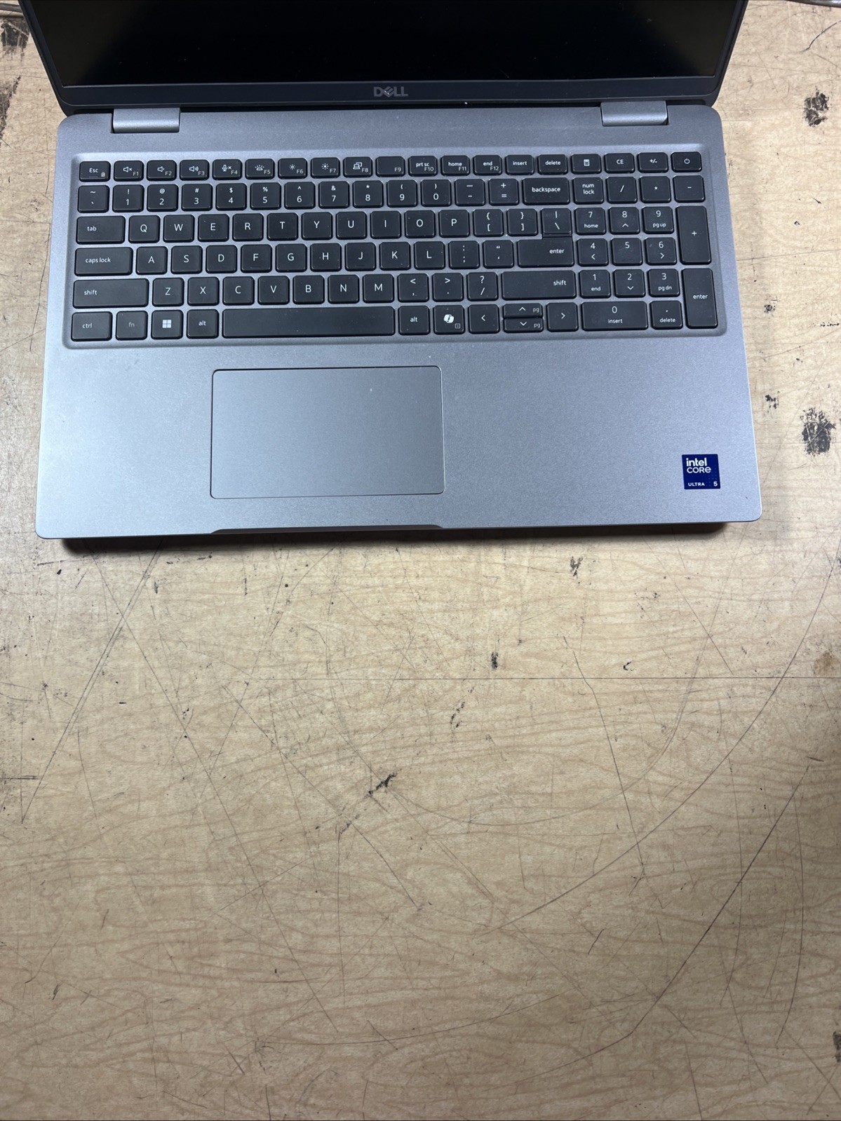 DELL LATITUDE 5550 INTEL CORE ULTRA 5 125U 8GB RAM **POWER ON