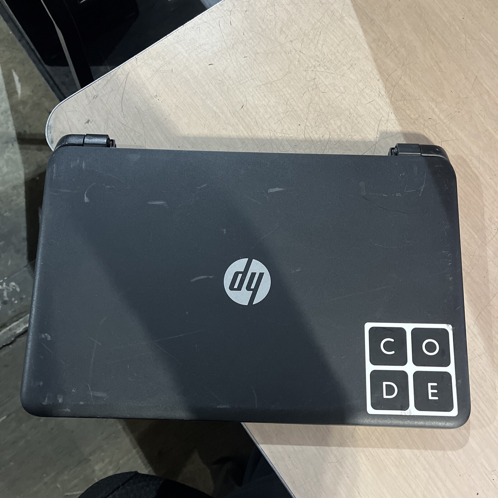 HP 15-F305DX 8GB RAM NO HD