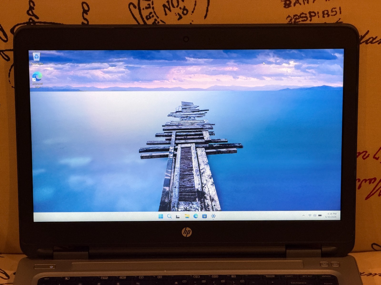 HP ProBook 640 G3 – i5-7200U – 8GB DDR4 RAM – 256GB SATA M.2 HD, Power Cord, W11