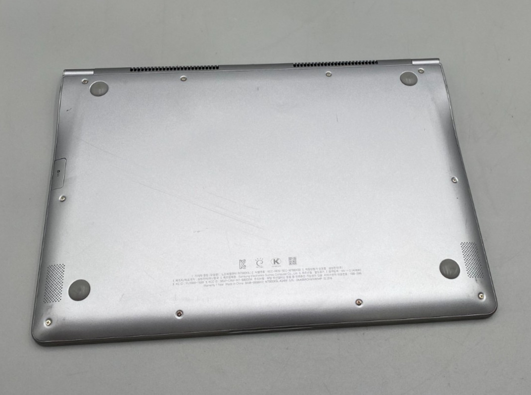 Samsung Notebook 9 13.3″ Pentium 4405U 2.1GHz 128GB SSD 4GB DDR3 Silver Laptop C