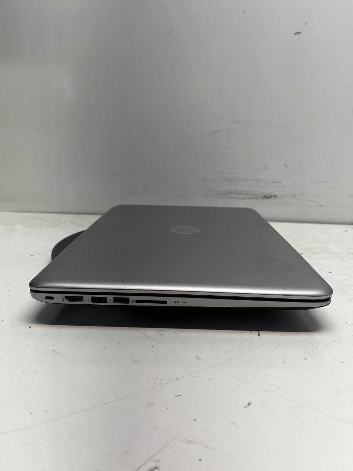 Dell Inspiron 3179 Intel Core m3-7Y30 1.00GHz 4GB 500GB HDD NO OS